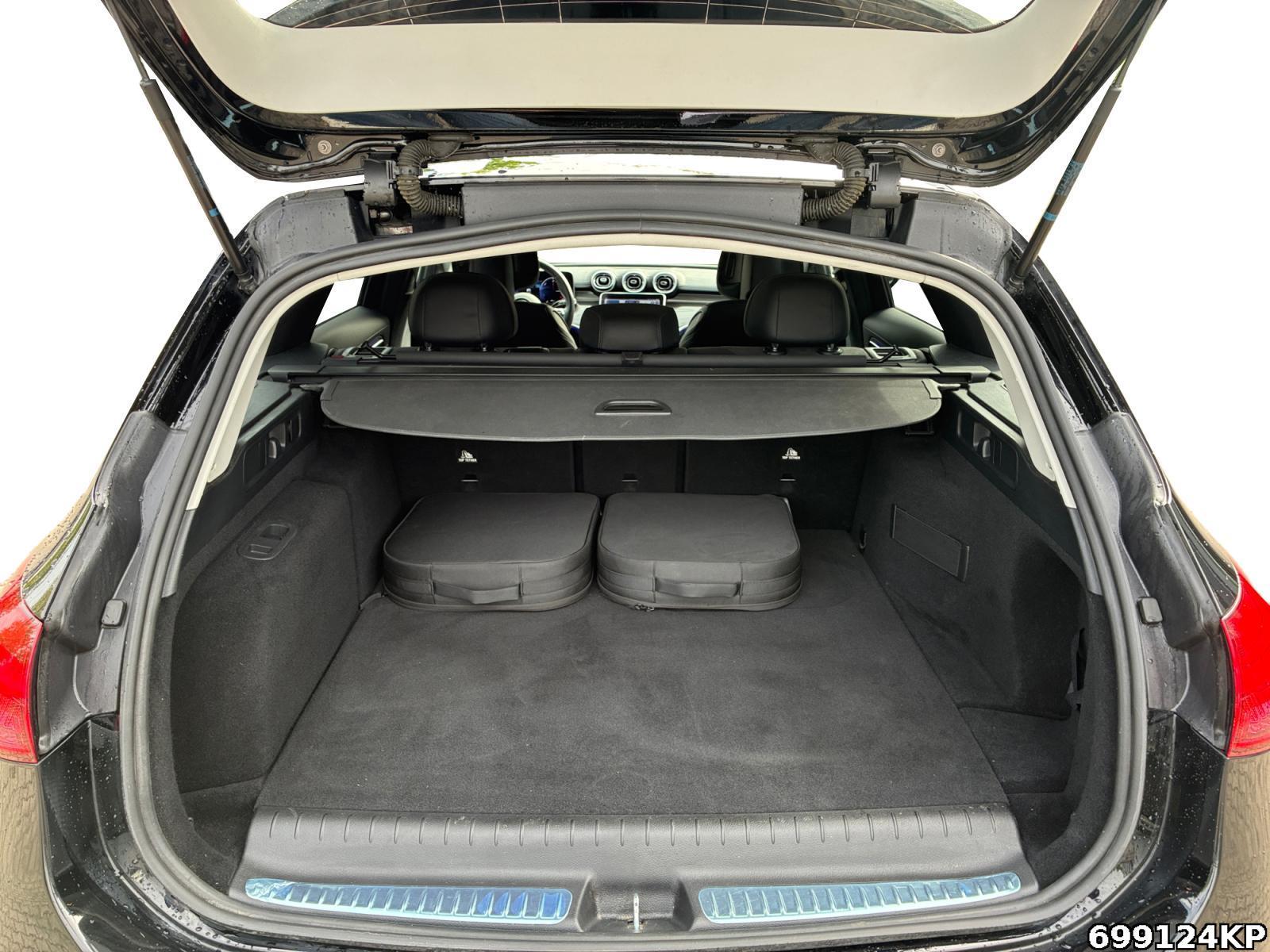 Fahrzeugabbildung Mercedes-Benz C 300 e T AMG Distronic Memory Digital Light
