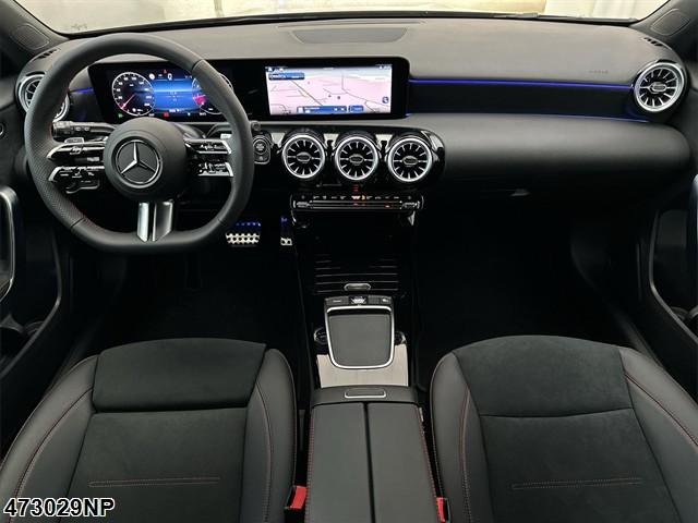 Fahrzeugabbildung Mercedes-Benz A 200 AMG *AHK Kamera Distronic Ambientebel.