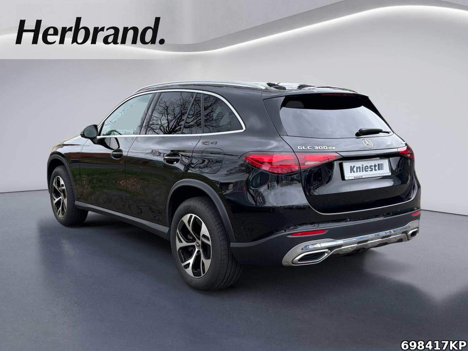 Fahrzeugabbildung Mercedes-Benz GLC 300 de 4M Avantgarde AHK Memory 360° Distron