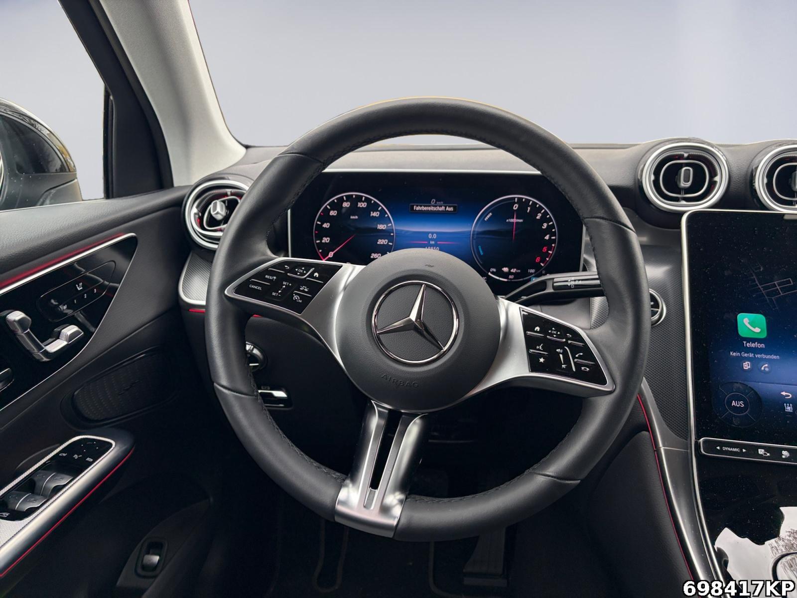 Fahrzeugabbildung Mercedes-Benz GLC 300 de 4M Avantgarde AHK Memory 360° Distron