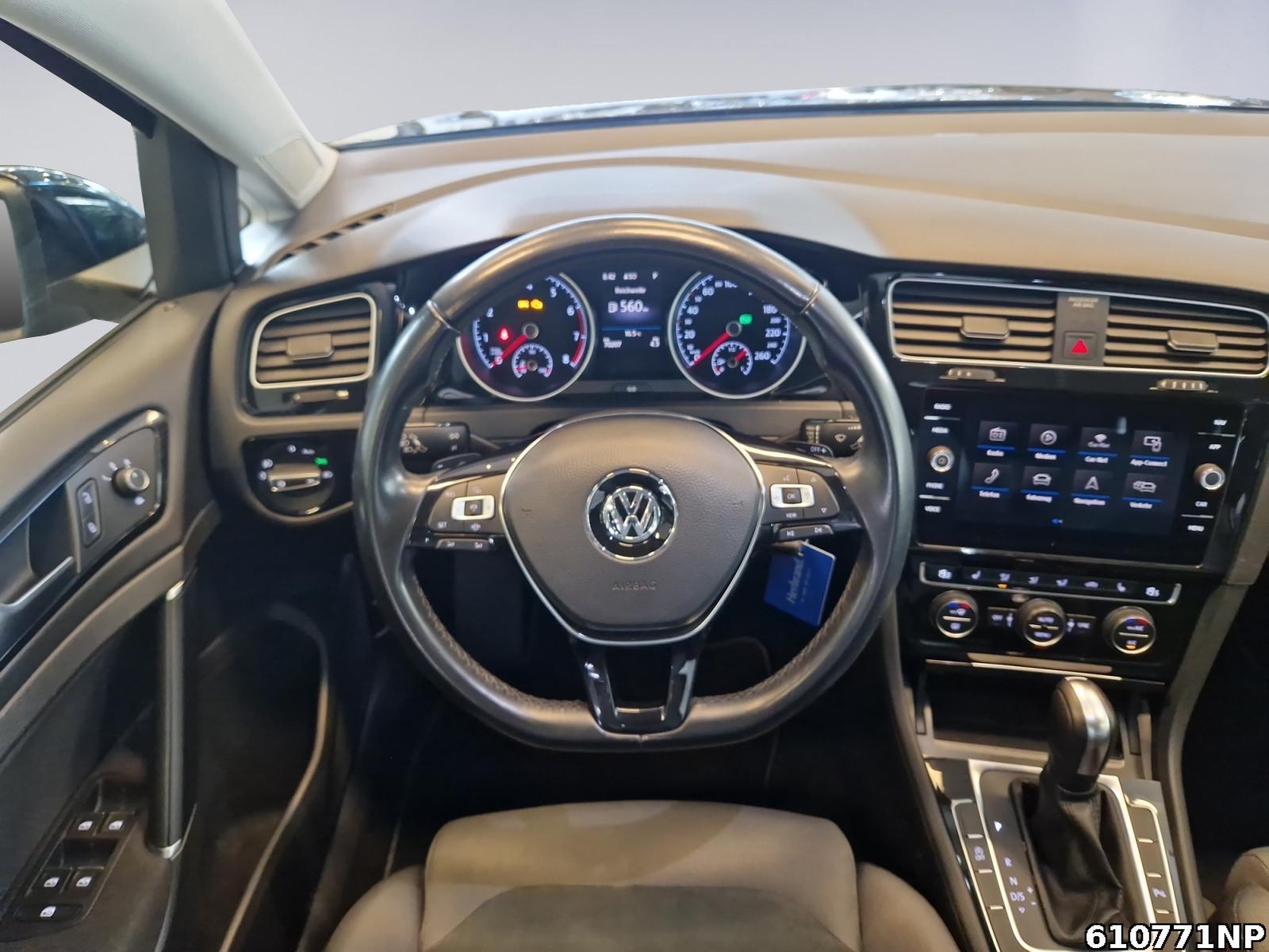 Fahrzeugabbildung Volkswagen Golf VII 1.5 TSI Highline Navi LED Business Pa.