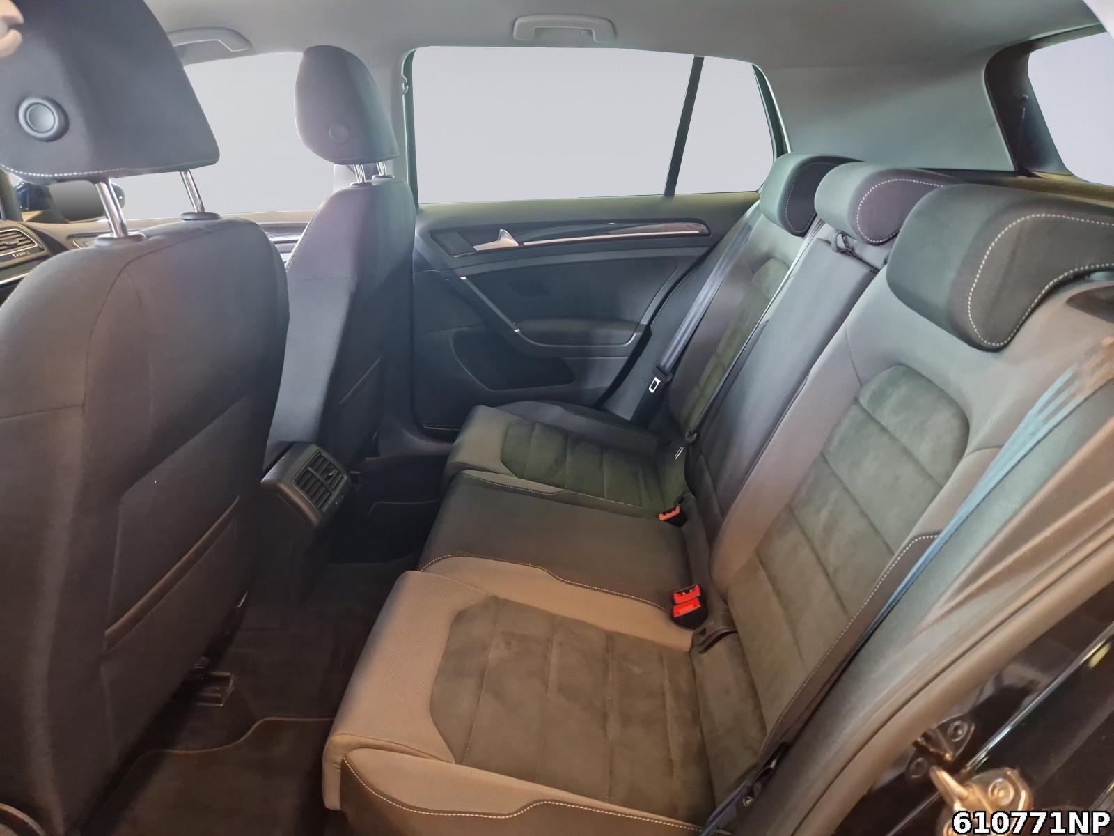 Fahrzeugabbildung Volkswagen Golf VII 1.5 TSI Highline Navi LED Business Pa.