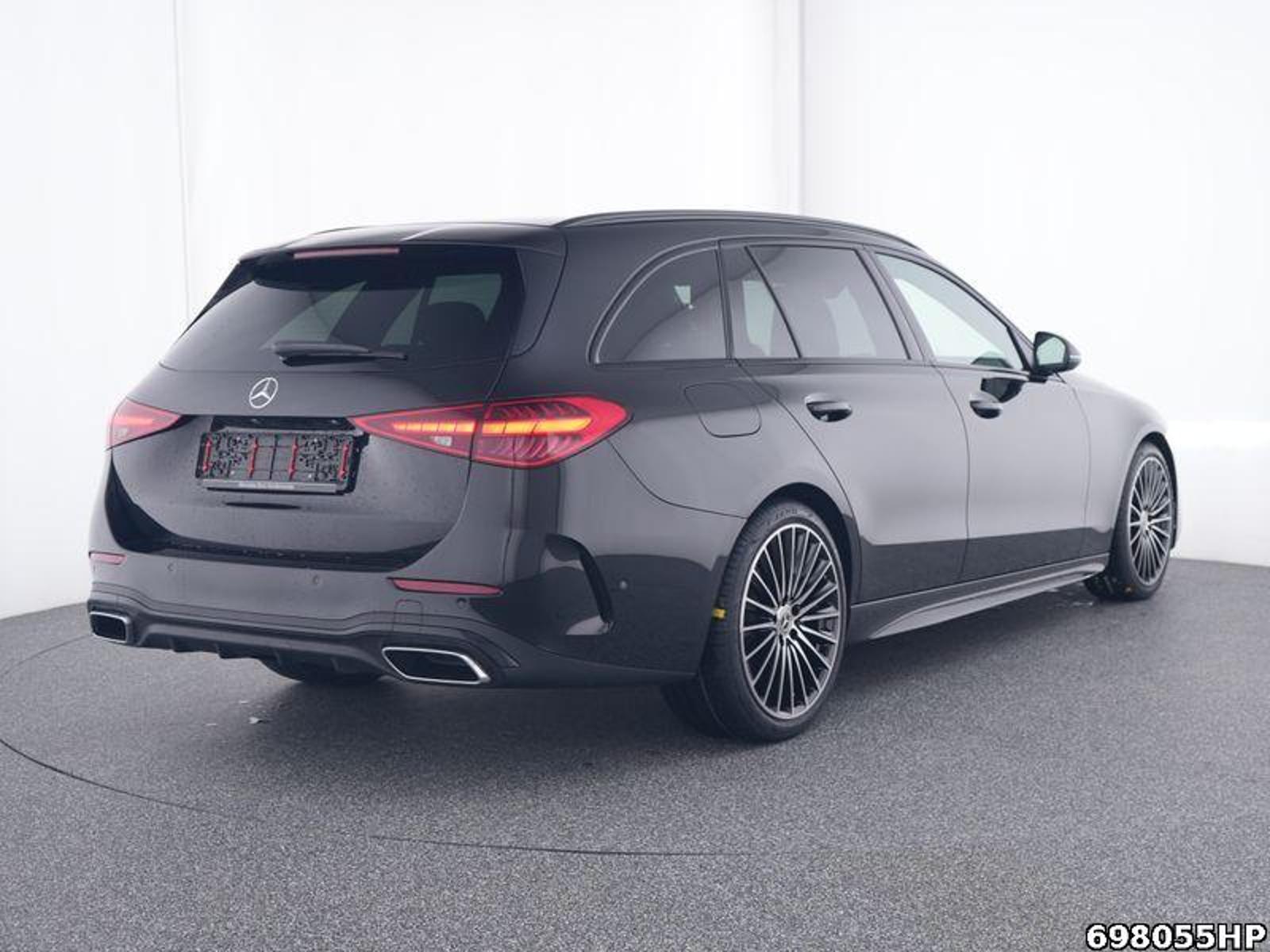 Fahrzeugabbildung Mercedes-Benz C 180 T AMG AHK Pano Night Lenkradhzg Rückfahrk