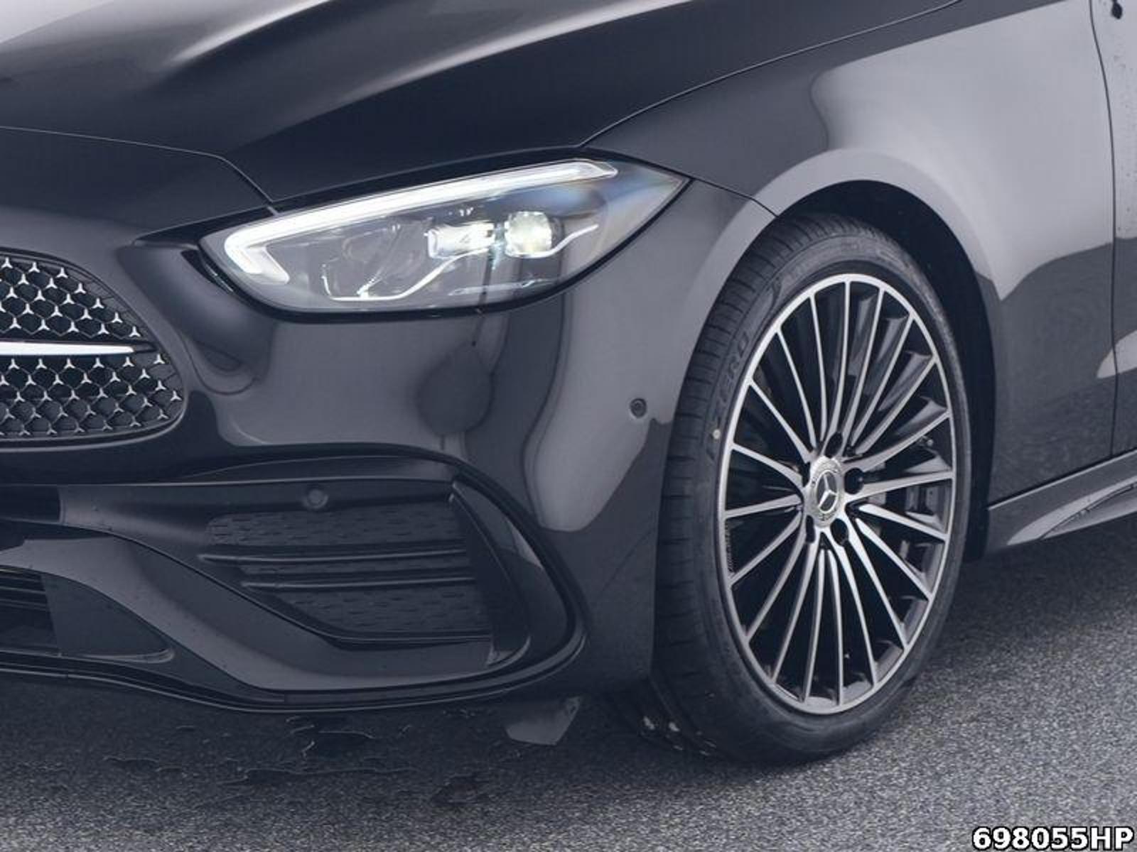 Fahrzeugabbildung Mercedes-Benz C 180 T AMG AHK Pano Night Lenkradhzg Rückfahrk