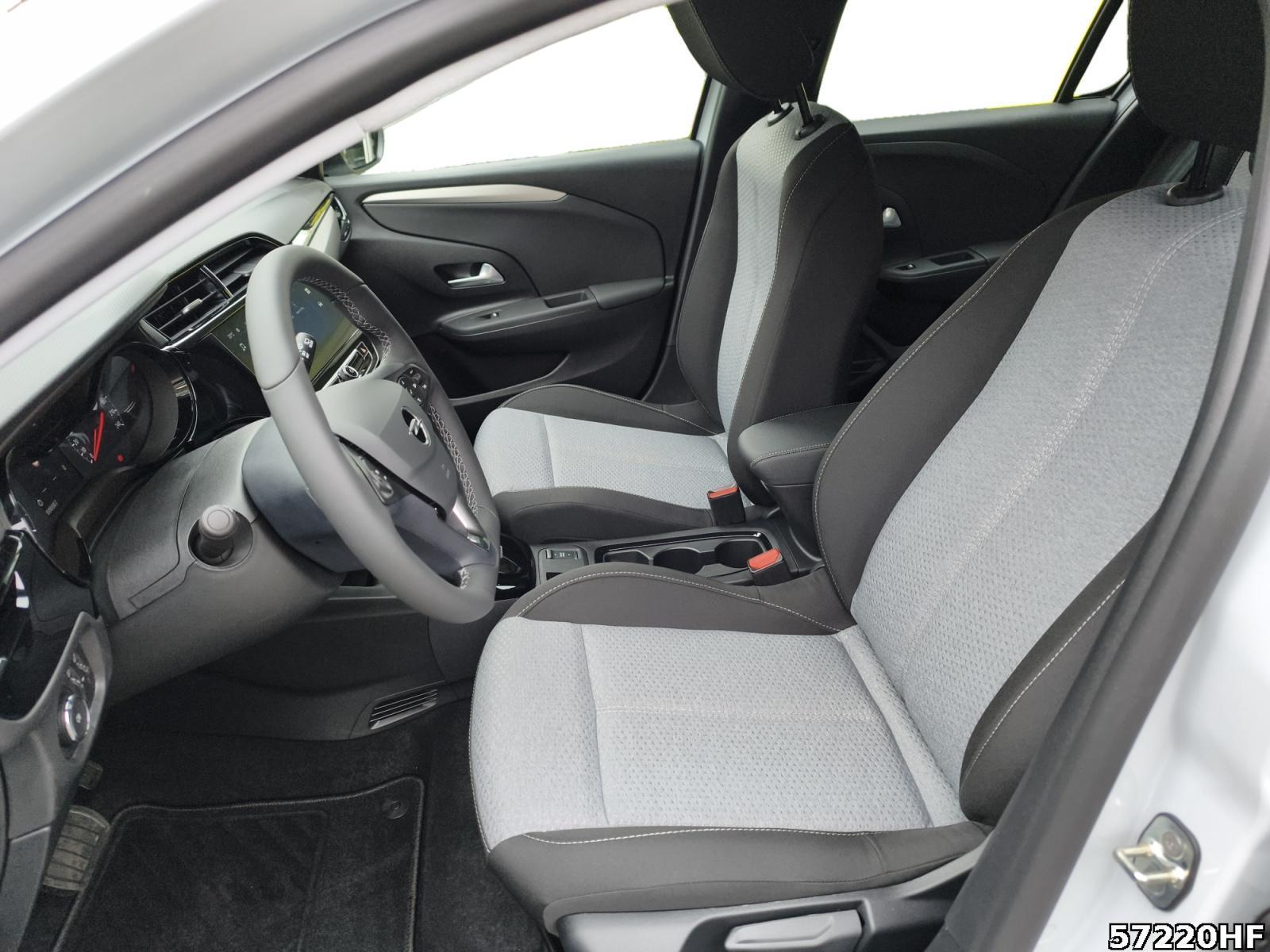 Fahrzeugabbildung Opel Corsa Edition Hybrid 110 PS*SHZ*ALLWETTER*DAB
