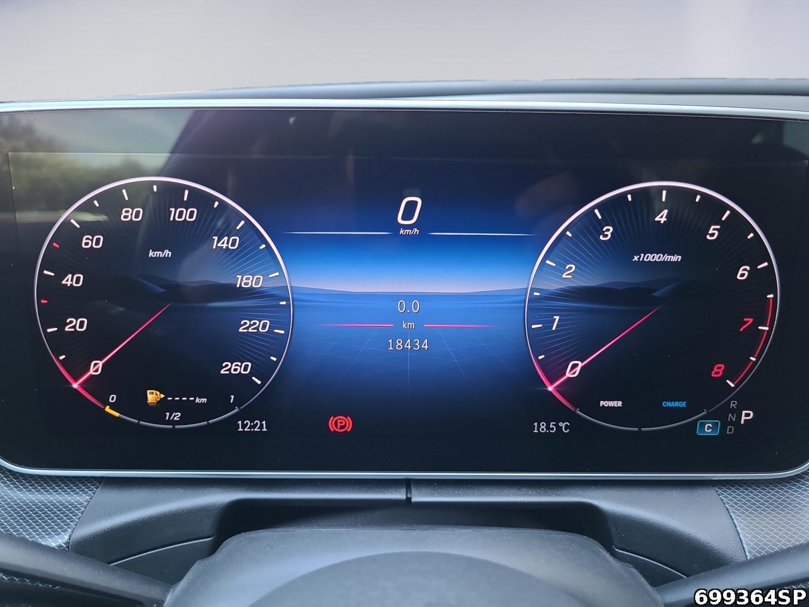 Fahrzeugabbildung Mercedes-Benz C 180 Avantgarde DISTRONIC Kamera LED CarPlay