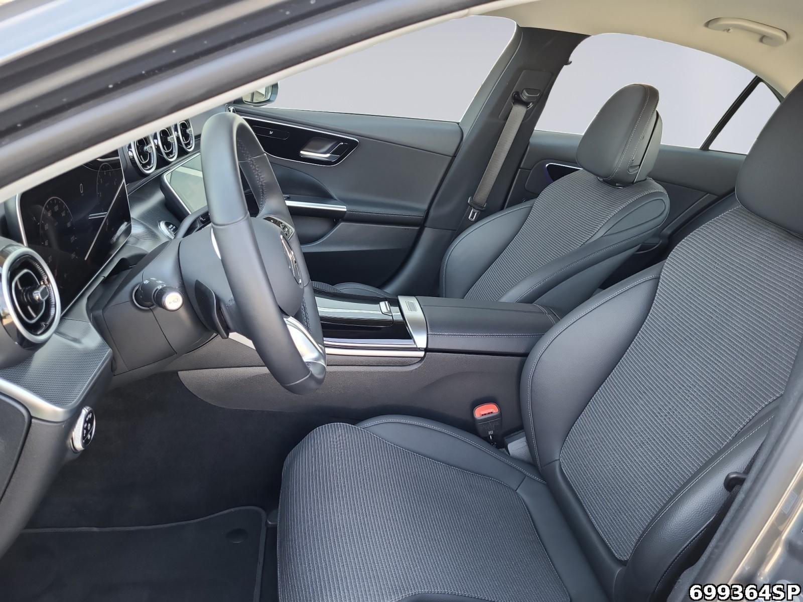 Fahrzeugabbildung Mercedes-Benz C 180 Avantgarde DISTRONIC Kamera LED CarPlay