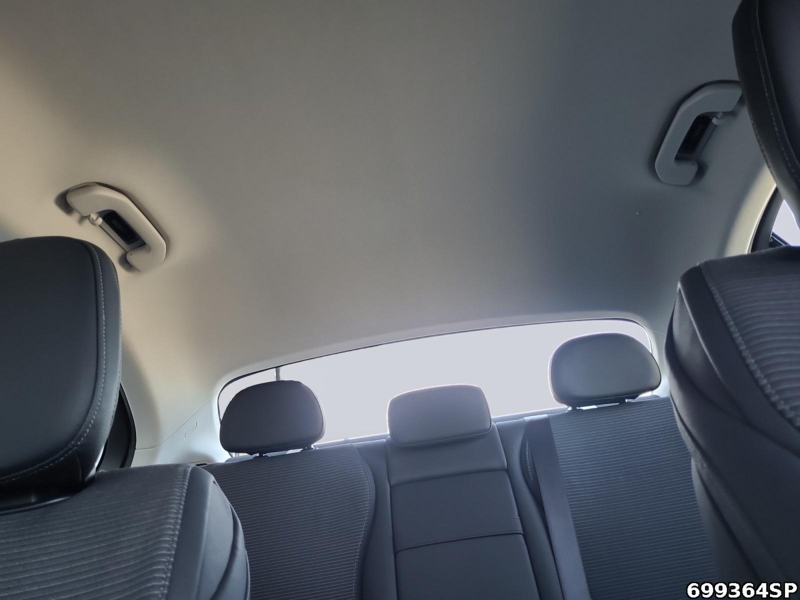 Fahrzeugabbildung Mercedes-Benz C 180 Avantgarde DISTRONIC Kamera LED CarPlay