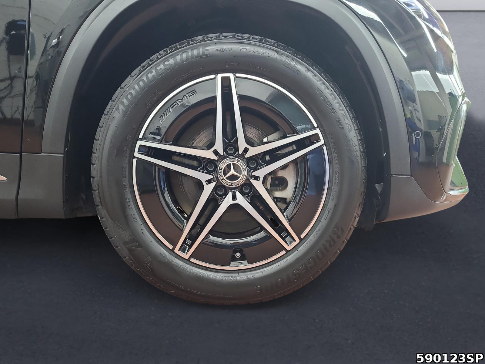 Fahrzeugabbildung Mercedes-Benz EQA AMG Rückfahrkamera. Sitzhezg. Ambiente.