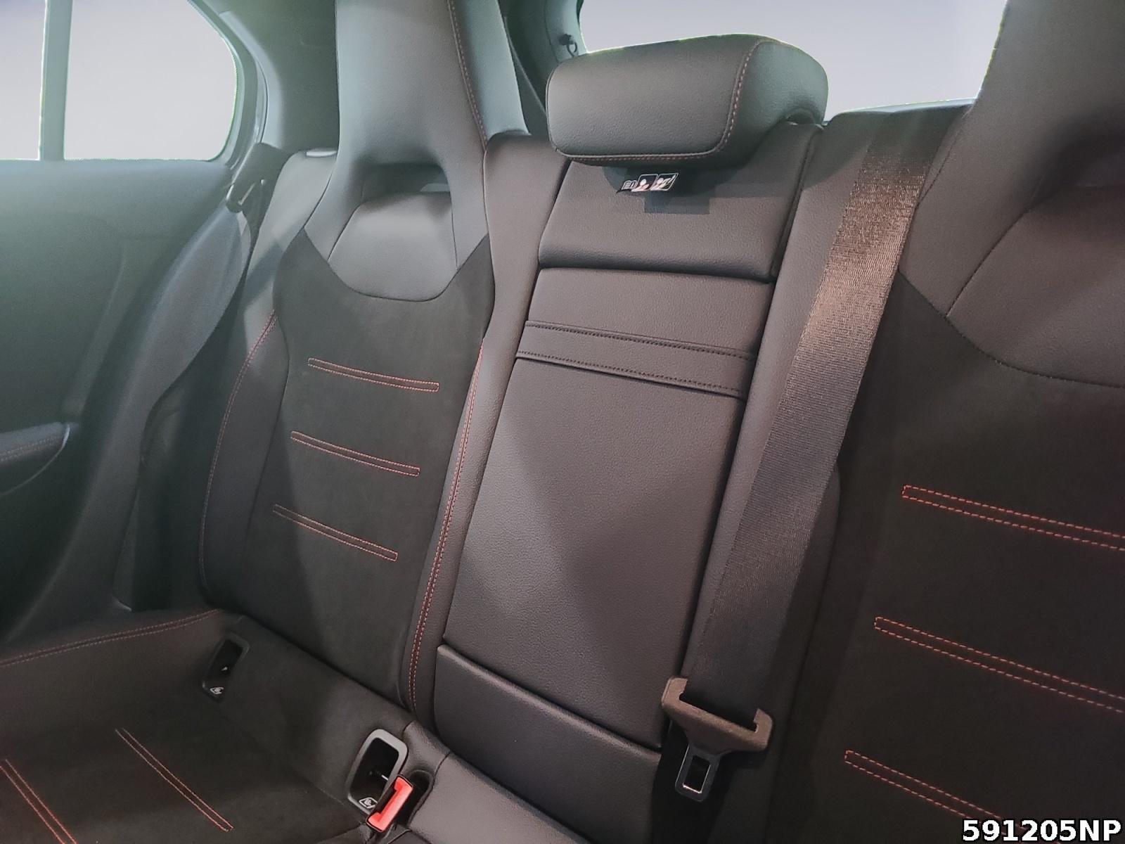 Fahrzeugabbildung Mercedes-Benz A 200 AMG Distronic Kamera LED Keyless Ambiente