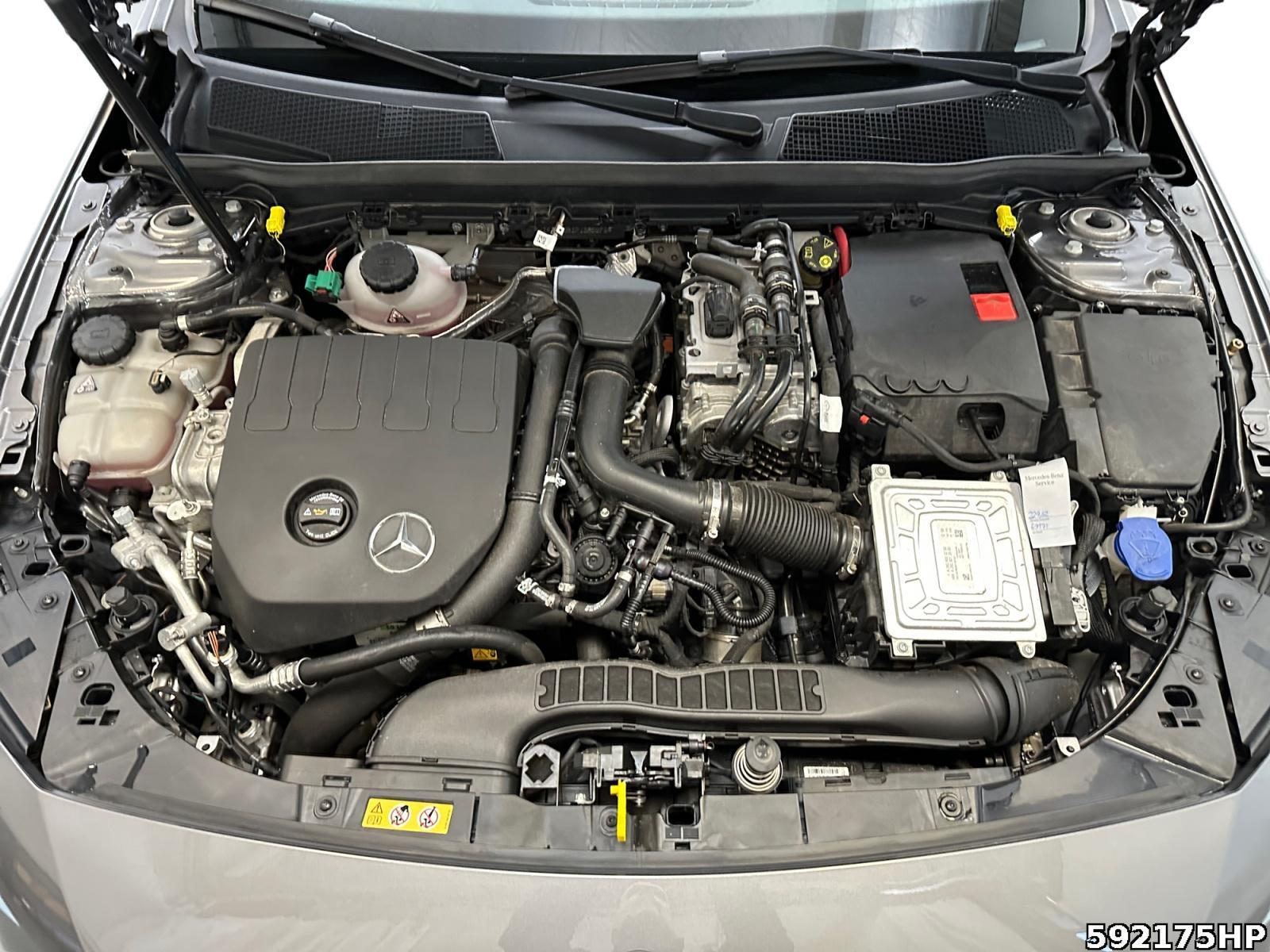 Fahrzeugabbildung Mercedes-Benz A 250 Limousine AMG NIGHT Pano KEYLESS