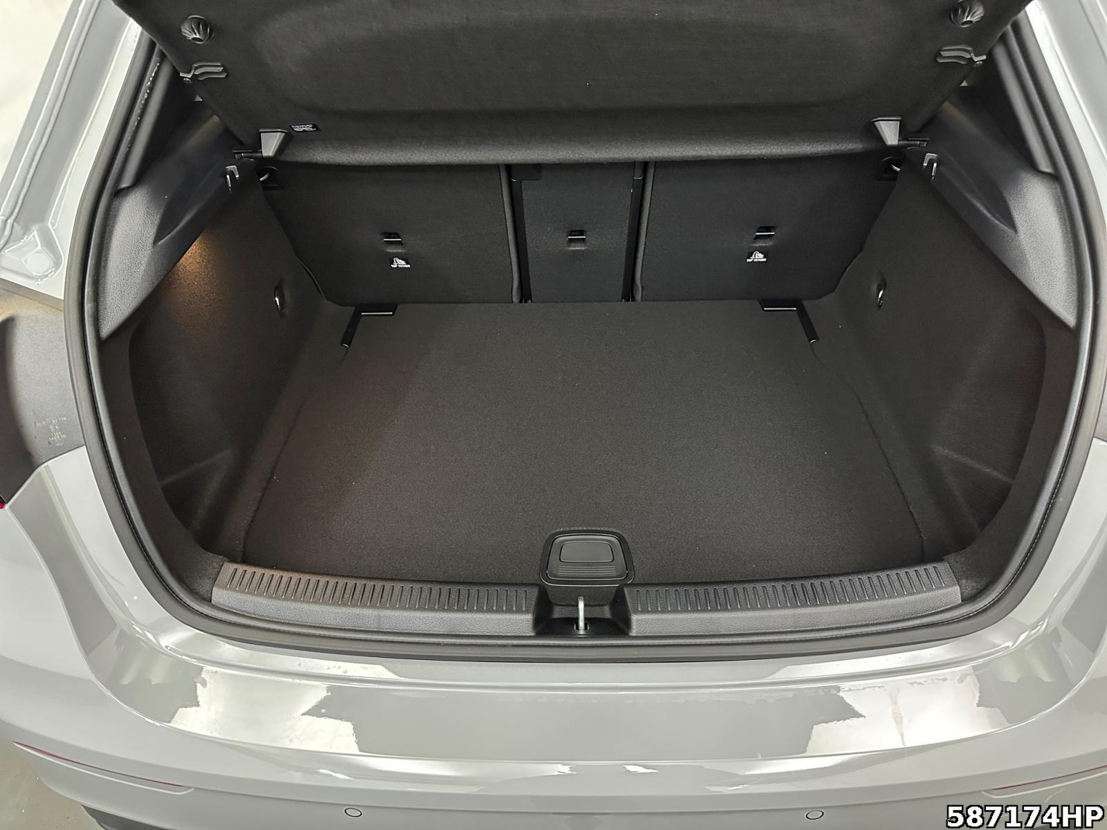 Fahrzeugabbildung Mercedes-Benz A 200 d Kompaktlimousine +AMG+NIGHT+PANO+DISTRO+