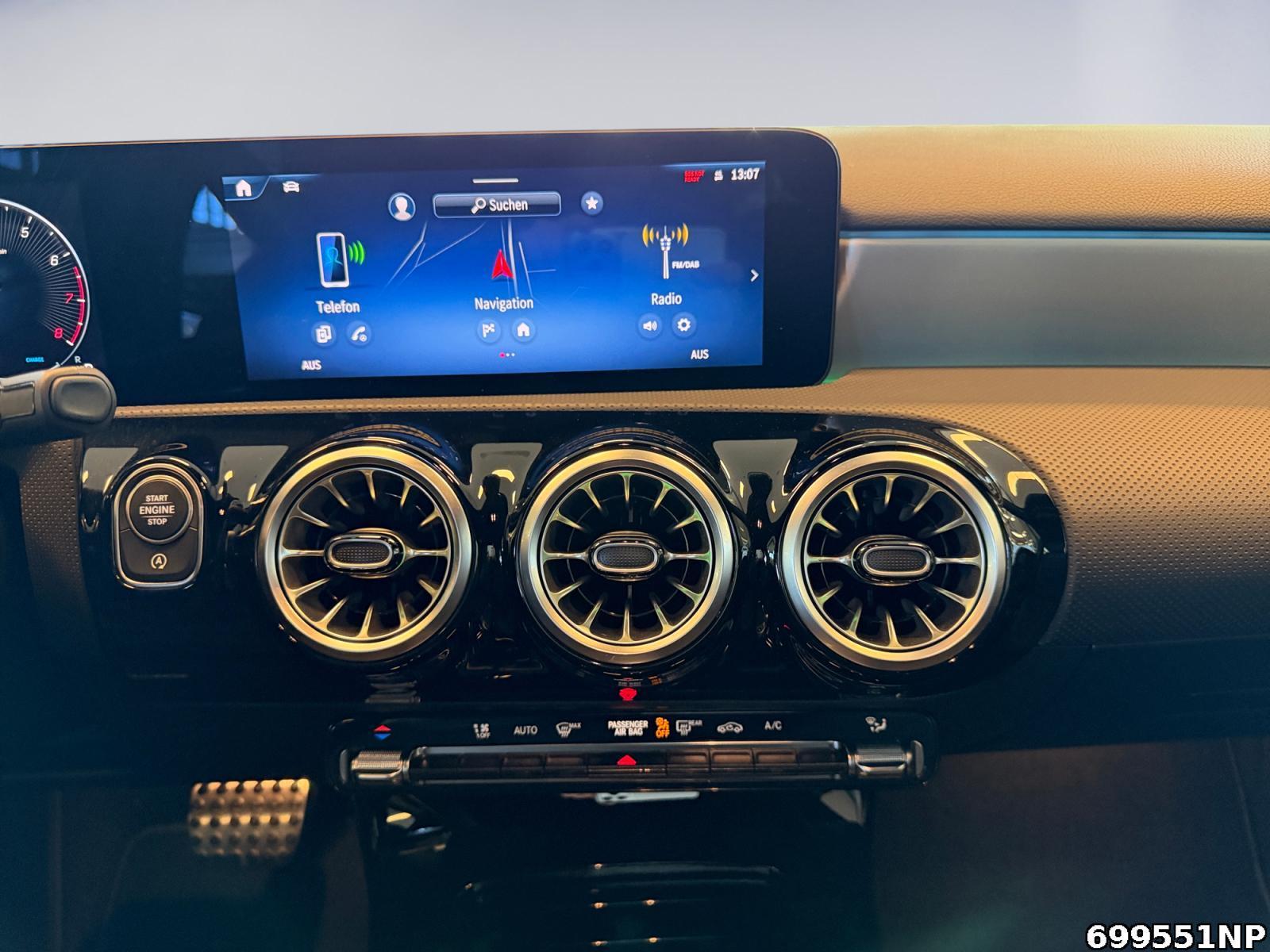 Fahrzeugabbildung Mercedes-Benz A 250 4M AMG Limousine Multibeam Keyless Night