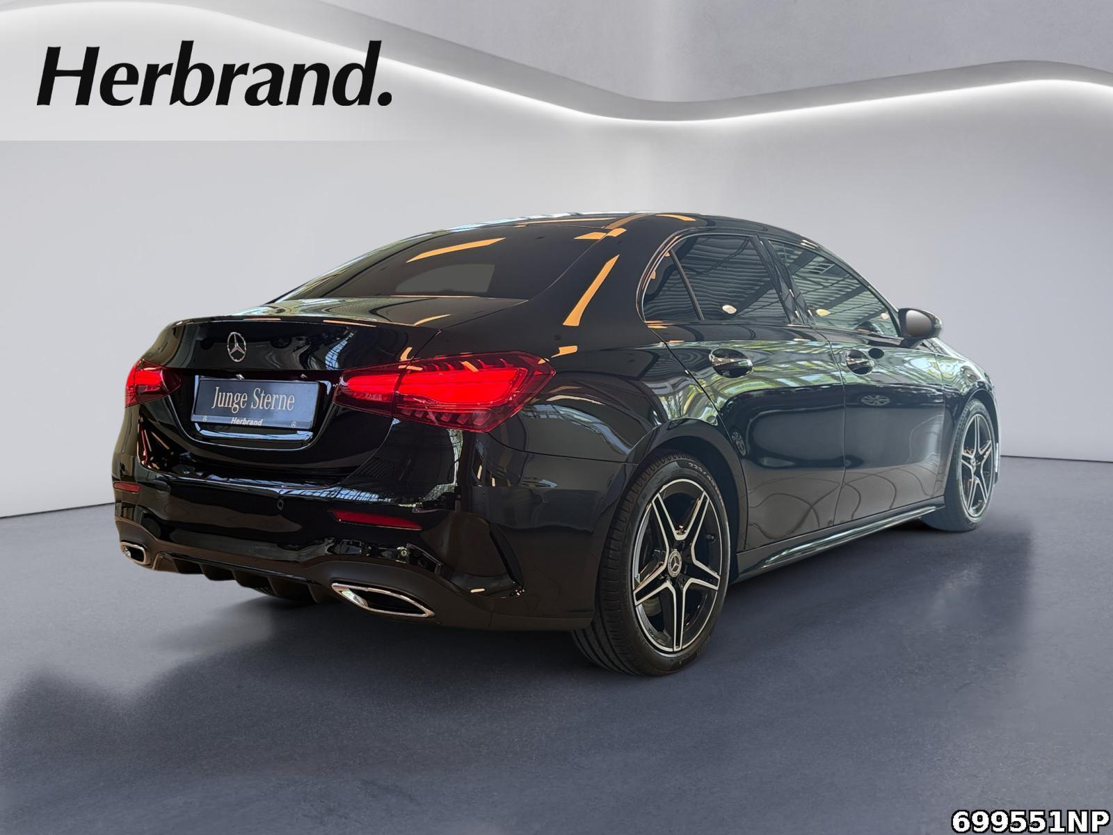 Fahrzeugabbildung Mercedes-Benz A 250 4M AMG Limousine Multibeam Keyless Night