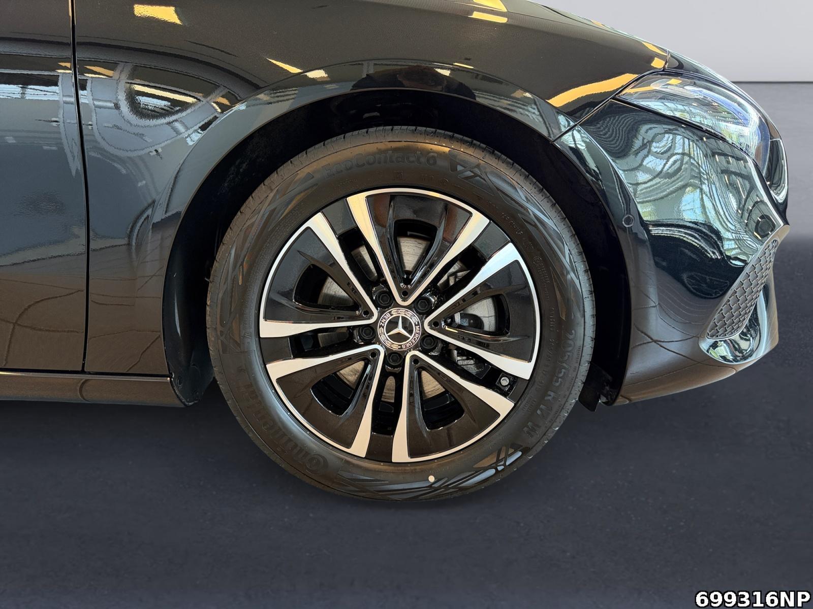 Fahrzeugabbildung Mercedes-Benz A 200 d Progressive LED Kamera PTS Lenkradhzg..