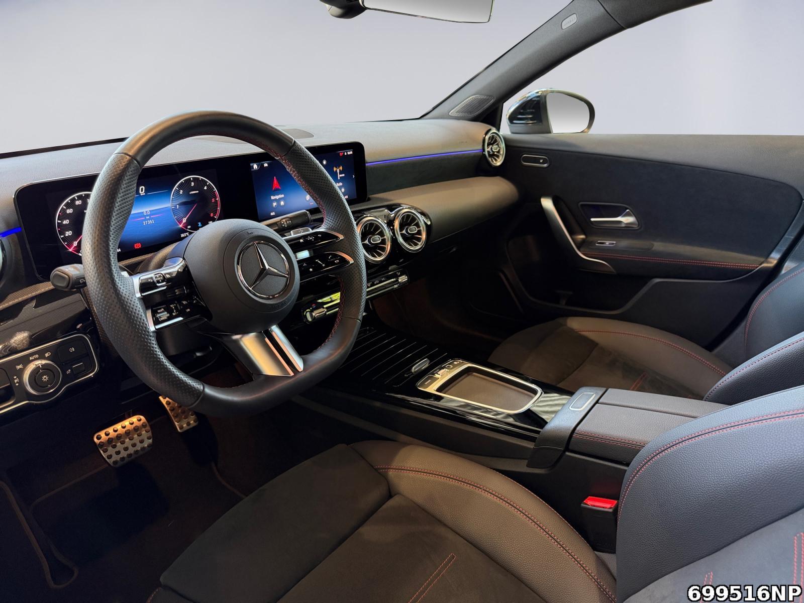 Fahrzeugabbildung Mercedes-Benz A 200 d AMG Pano-SD KeylessGO 18