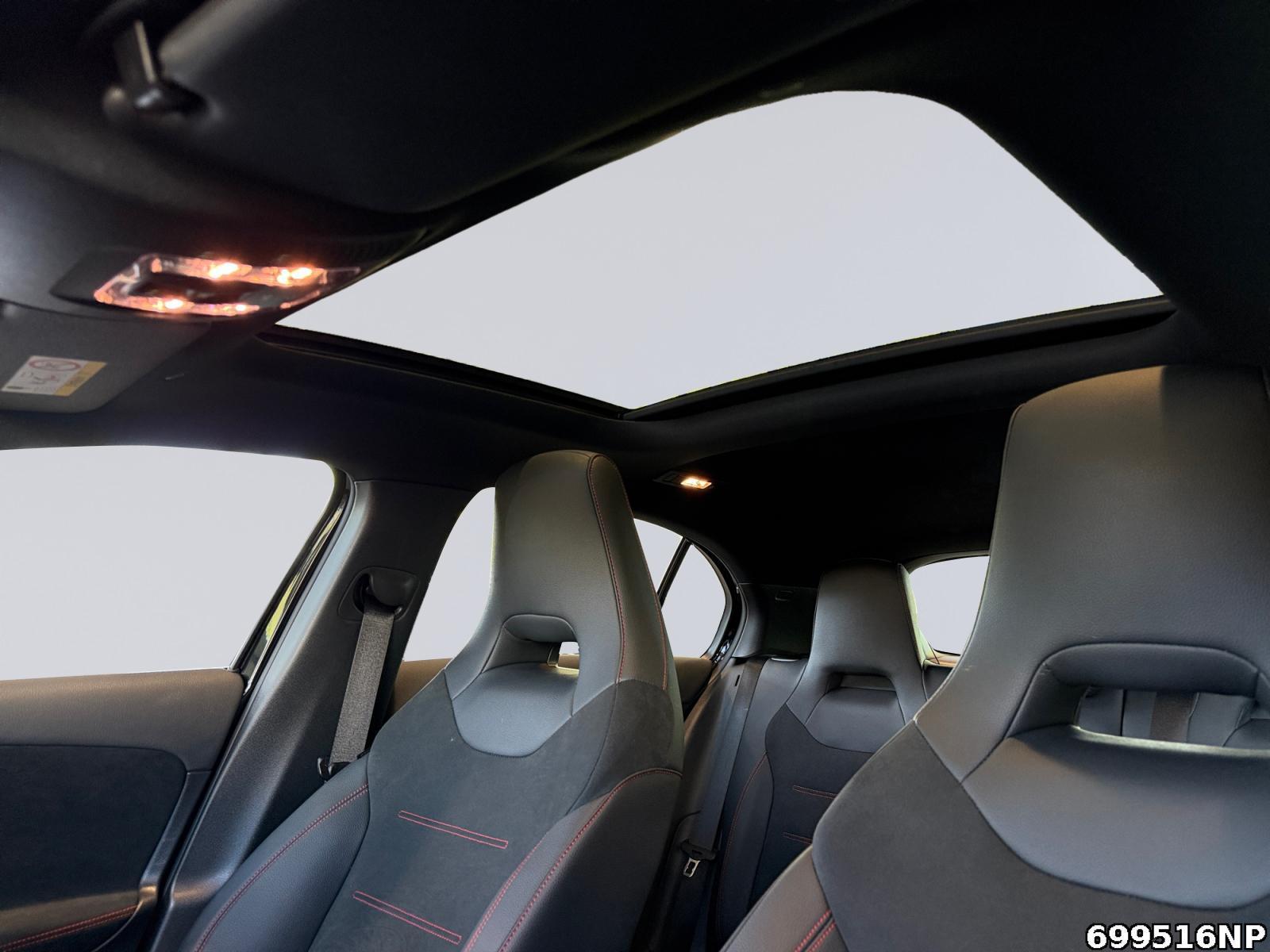 Fahrzeugabbildung Mercedes-Benz A 200 d AMG Pano-SD KeylessGO 18
