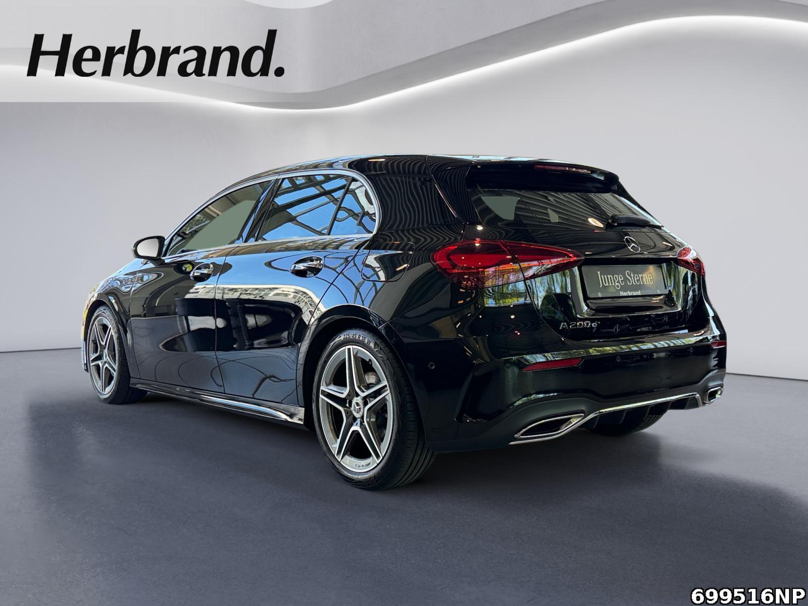 Fahrzeugabbildung Mercedes-Benz A 200 d AMG Pano-SD KeylessGO 18