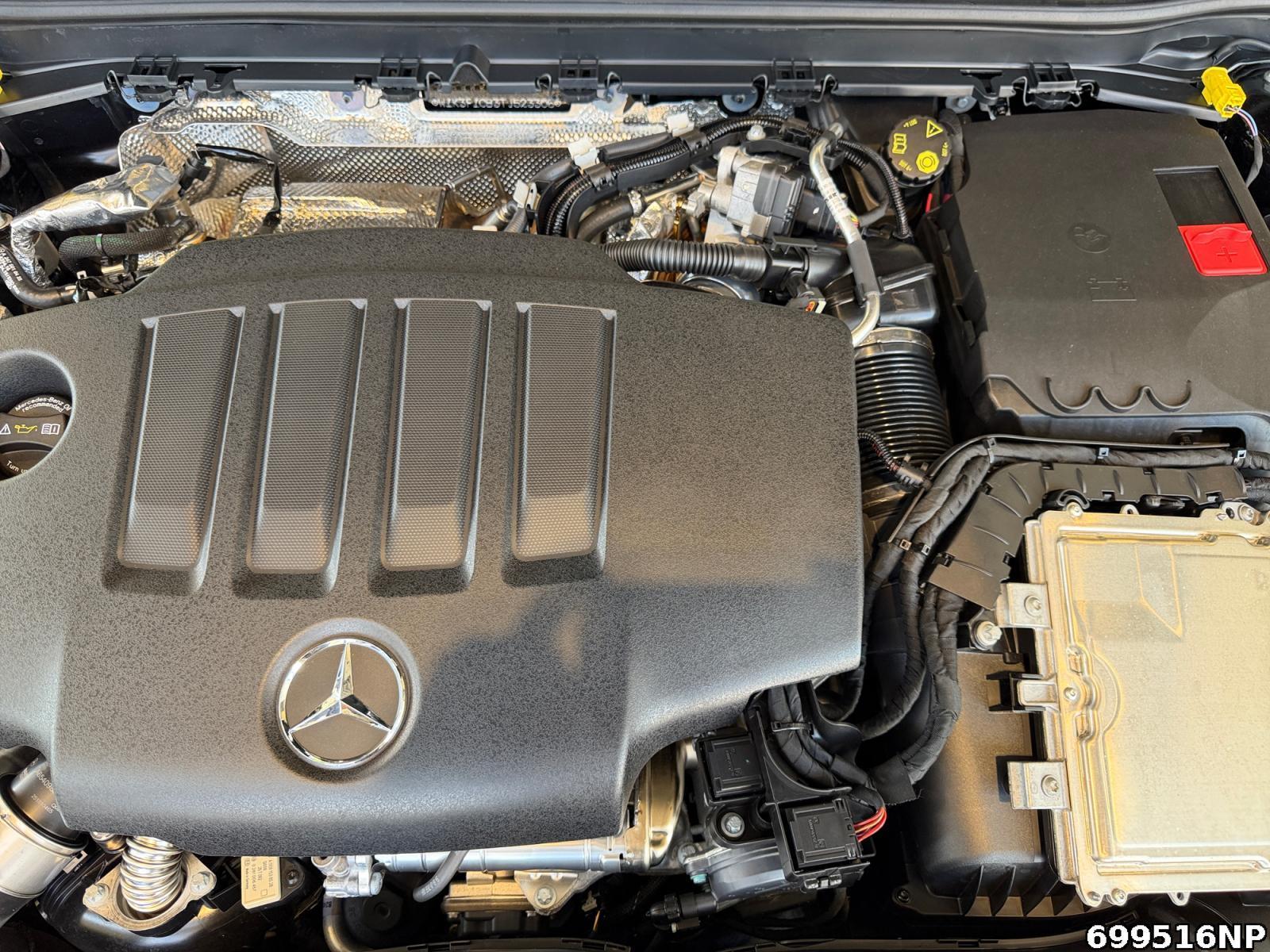 Fahrzeugabbildung Mercedes-Benz A 200 d AMG Pano-SD KeylessGO 18