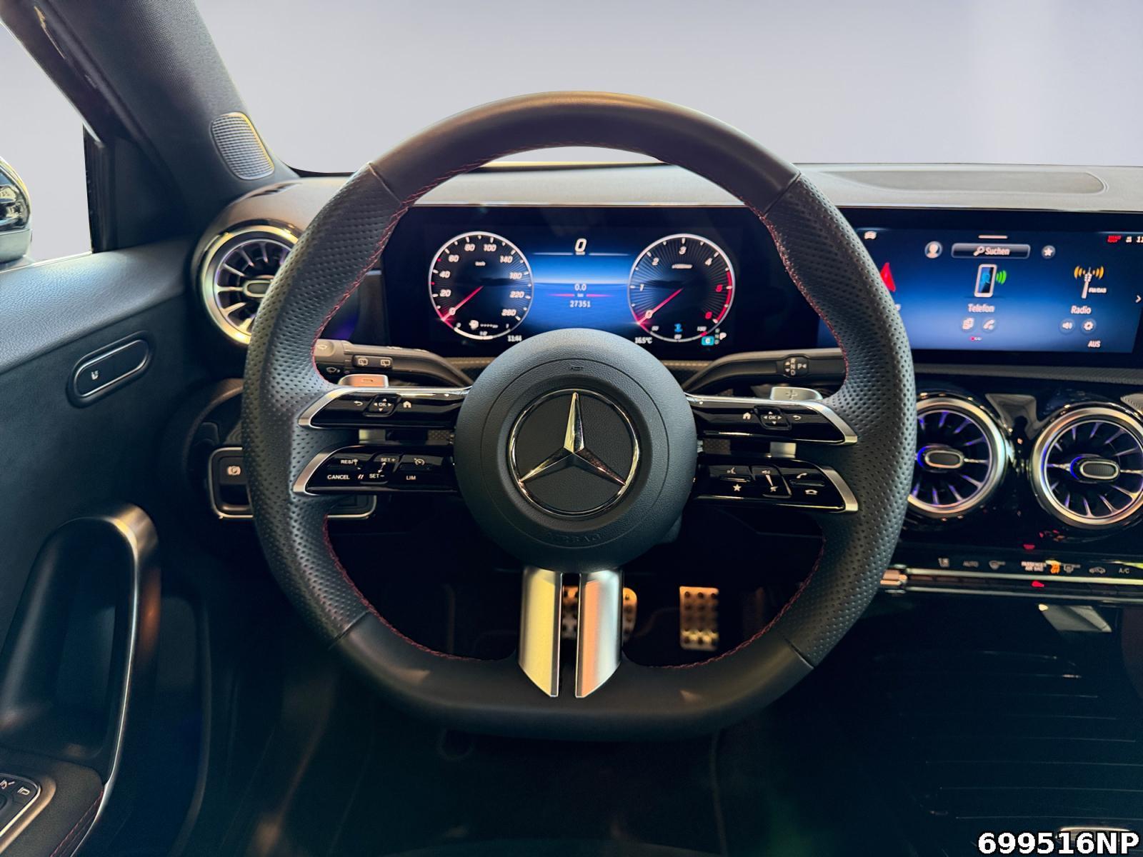 Fahrzeugabbildung Mercedes-Benz A 200 d AMG Pano-SD KeylessGO 18