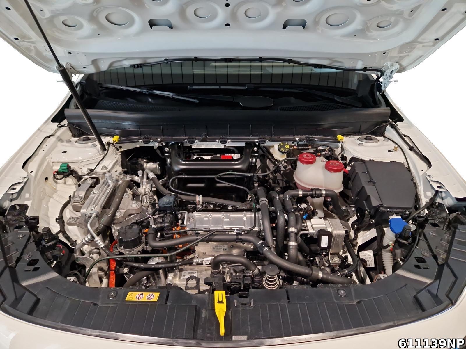 Fahrzeugabbildung Mercedes-Benz EQB 4M AMG AHK Distronic360° Memory Panorama