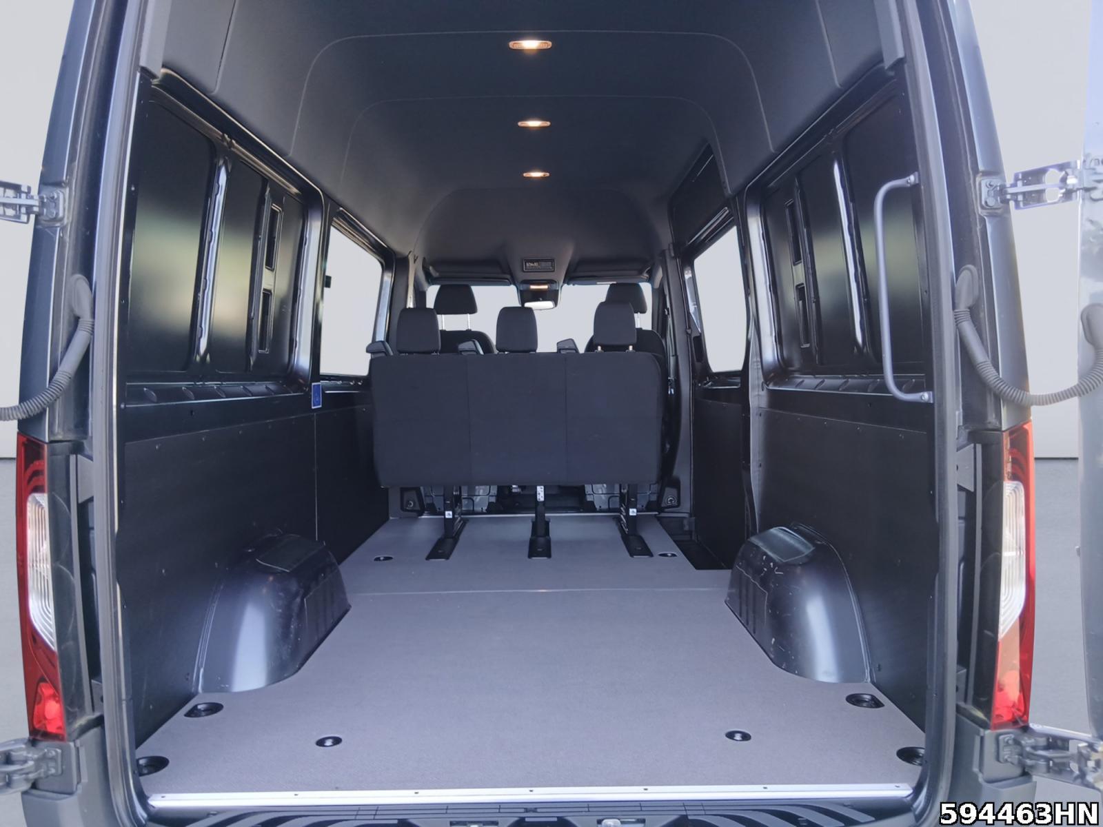 Fahrzeugabbildung Mercedes-Benz Sprinter 319 CDI 6 Zyl. 37300Km!! 7-G*Distro*AHK