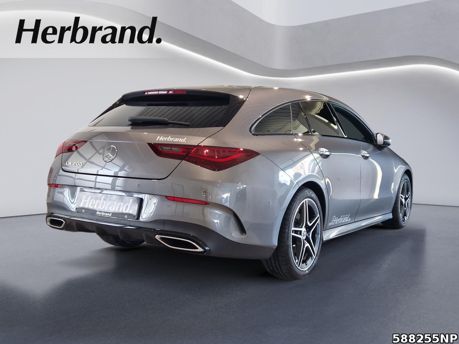 Fahrzeugabbildung Mercedes-Benz CLA 200 Shooting Brake AMG+STHZ+360°+MULTI+GUARD+MEMO+DISTR