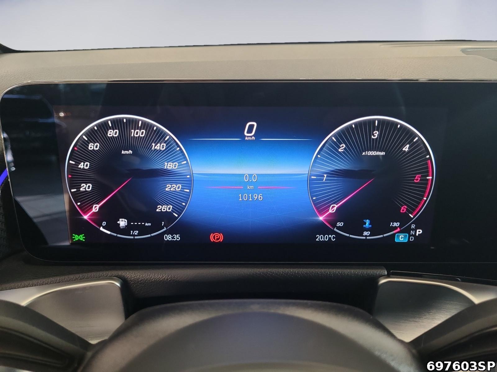 Fahrzeugabbildung Mercedes-Benz GLB 200 d AMG NIGHT AHK DISTRONIC MBEAM