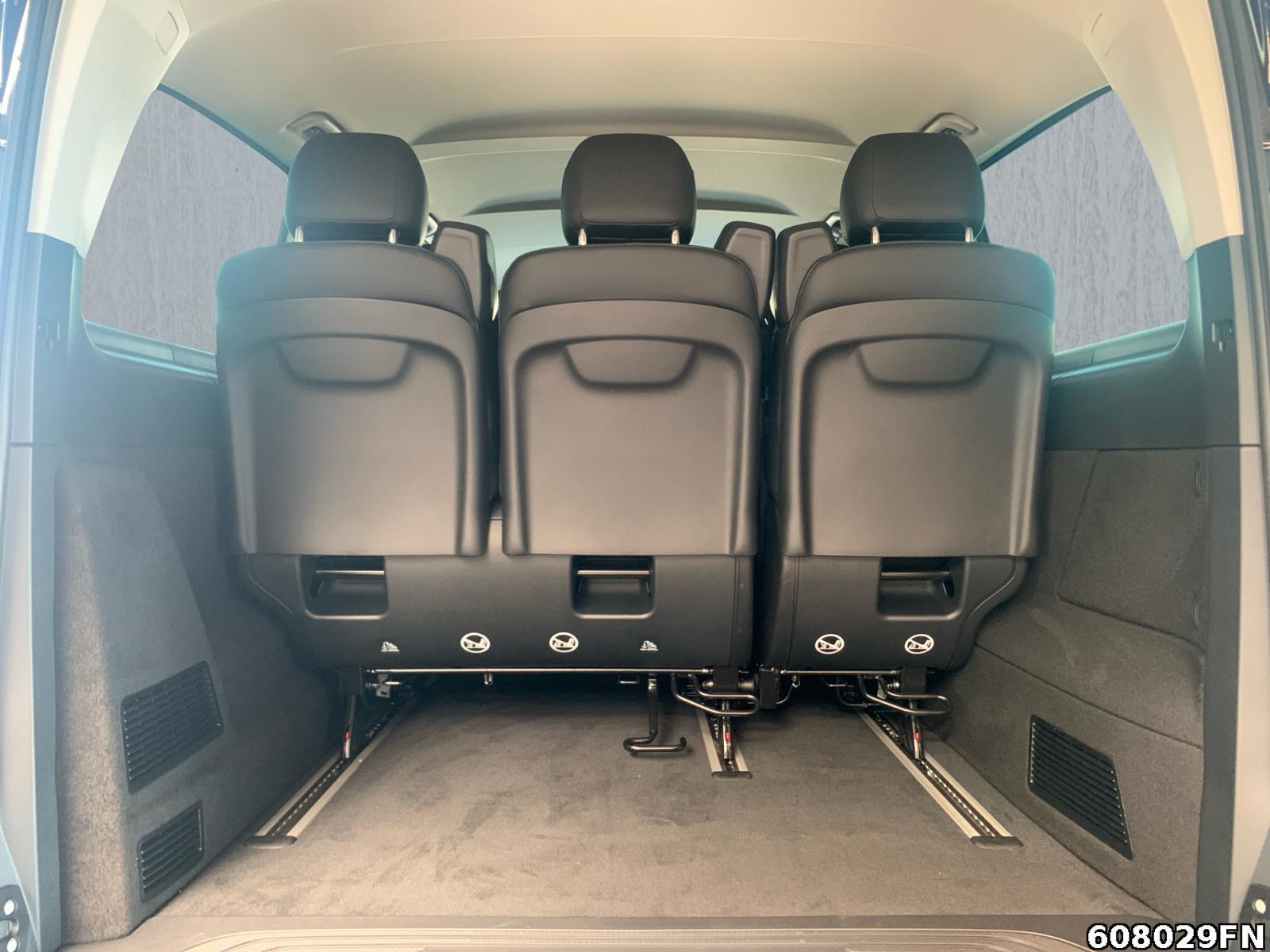 Fahrzeugabbildung Mercedes-Benz Vito 116 TOURER SELECT *MULTIBEAM*LEDER*9 SITZE*