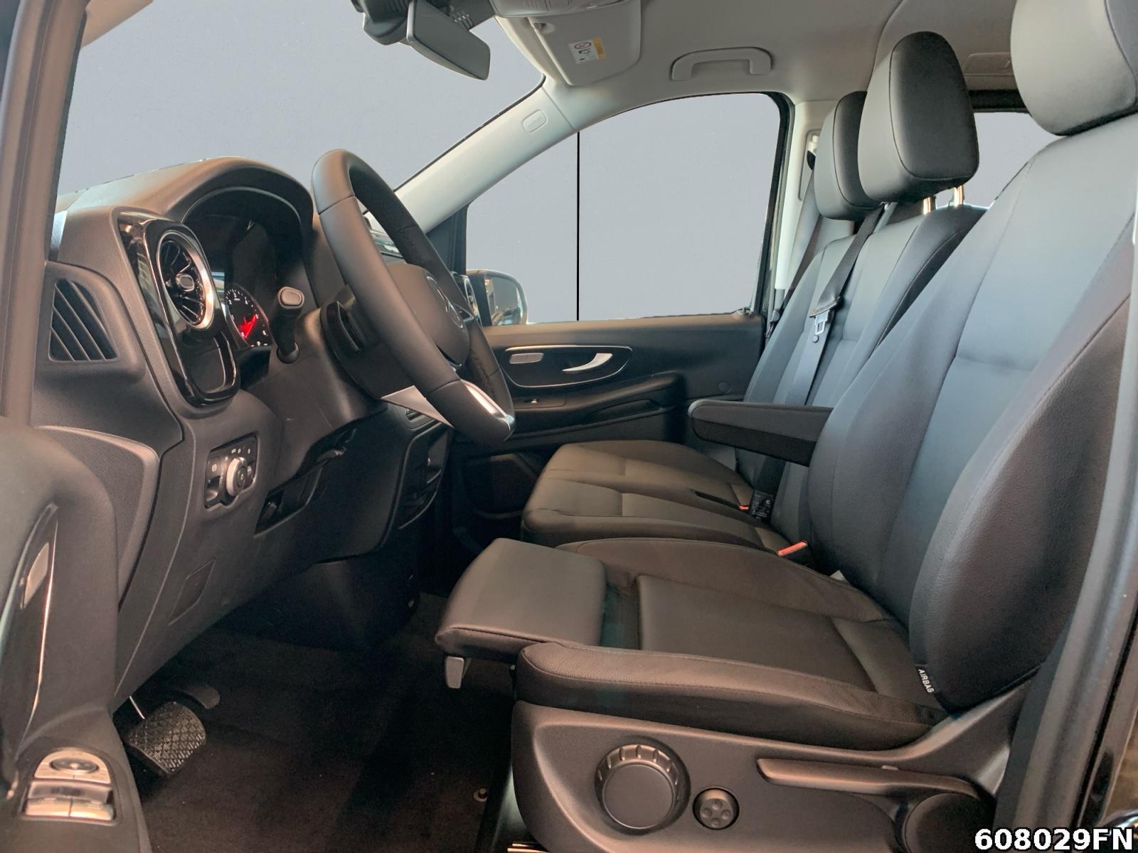 Fahrzeugabbildung Mercedes-Benz Vito 116 TOURER SELECT *MULTIBEAM*LEDER*9 SITZE*