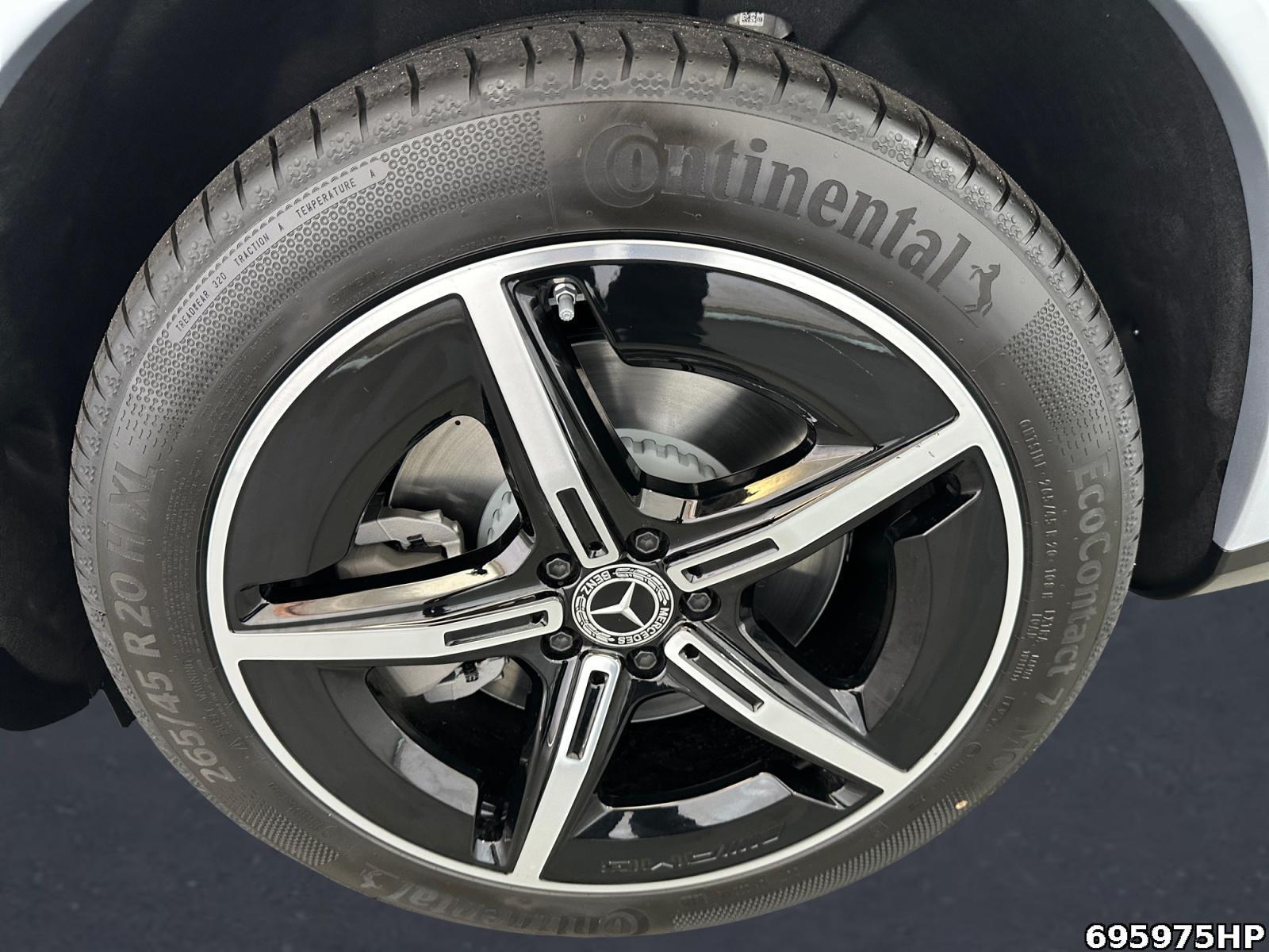 Fahrzeugabbildung Mercedes-Benz GLC 400 4MATIC +AMG+NIGHT+DISTRONIC+CarPlay++