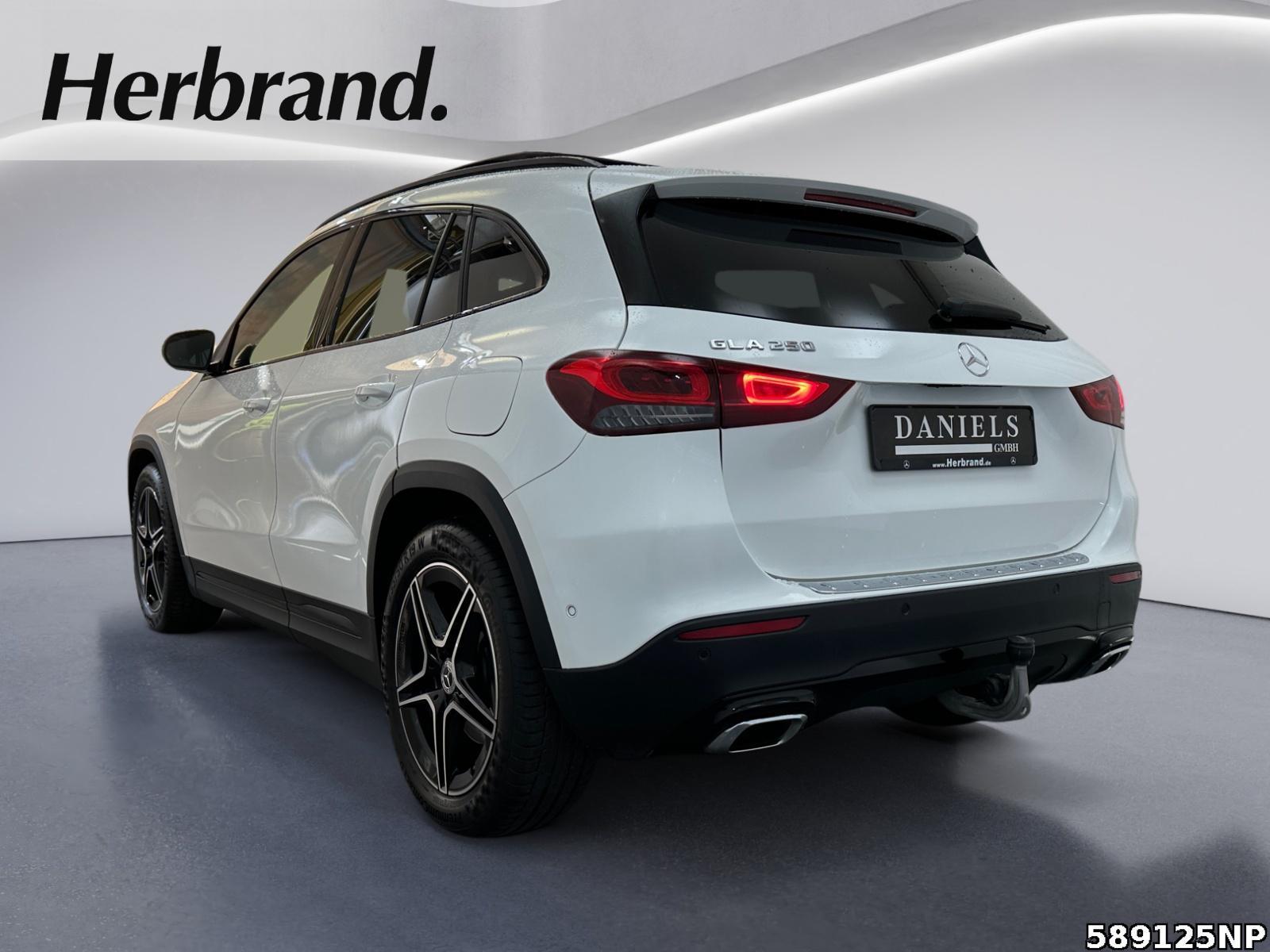 Fahrzeugabbildung Mercedes-Benz GLA 250 Progressive Distronic, Pano, AHK, Night