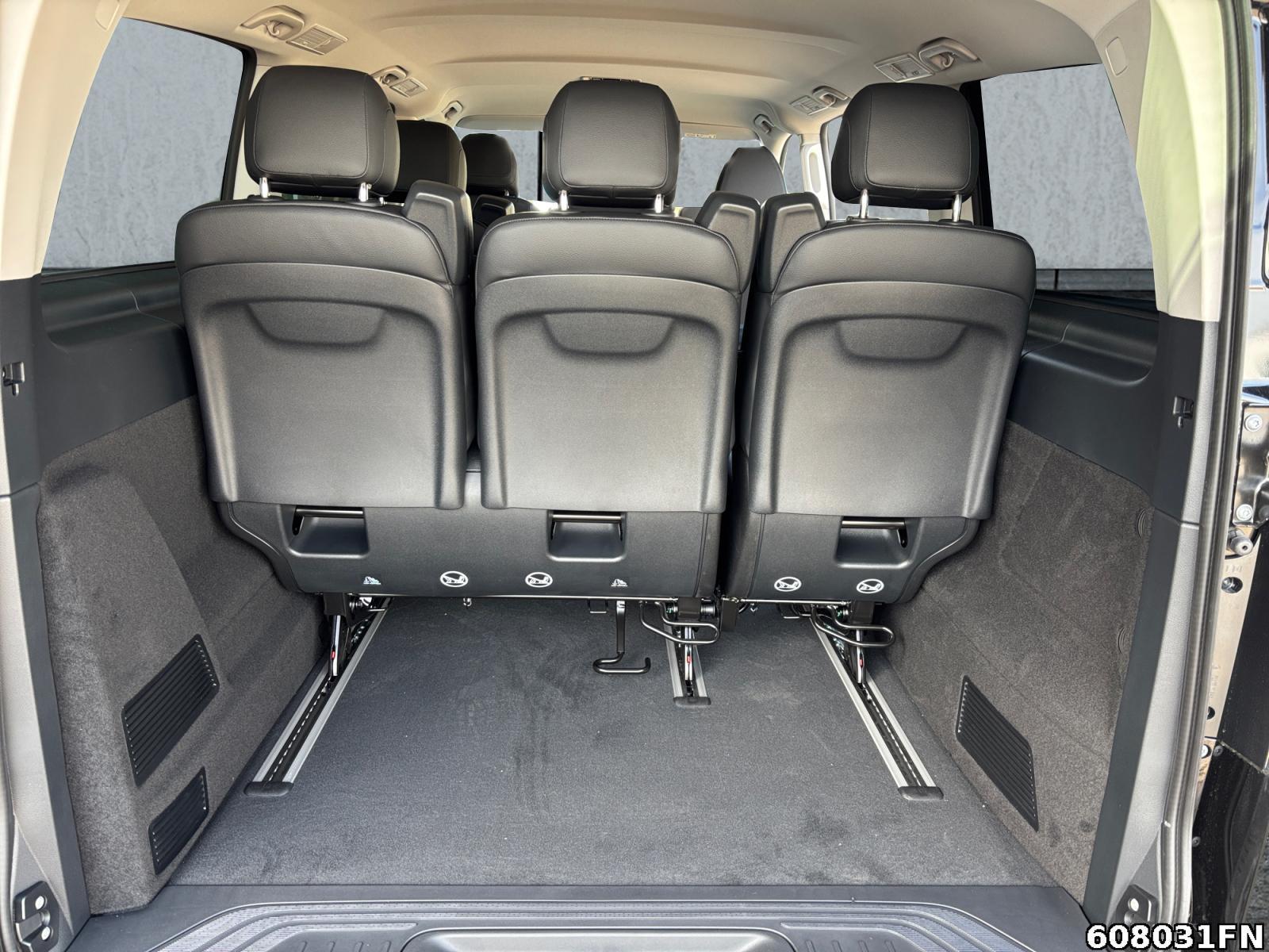 Fahrzeugabbildung Mercedes-Benz Vito 116 CDI lang*'MULTUBEAM*9-Sitzer*MBUX*