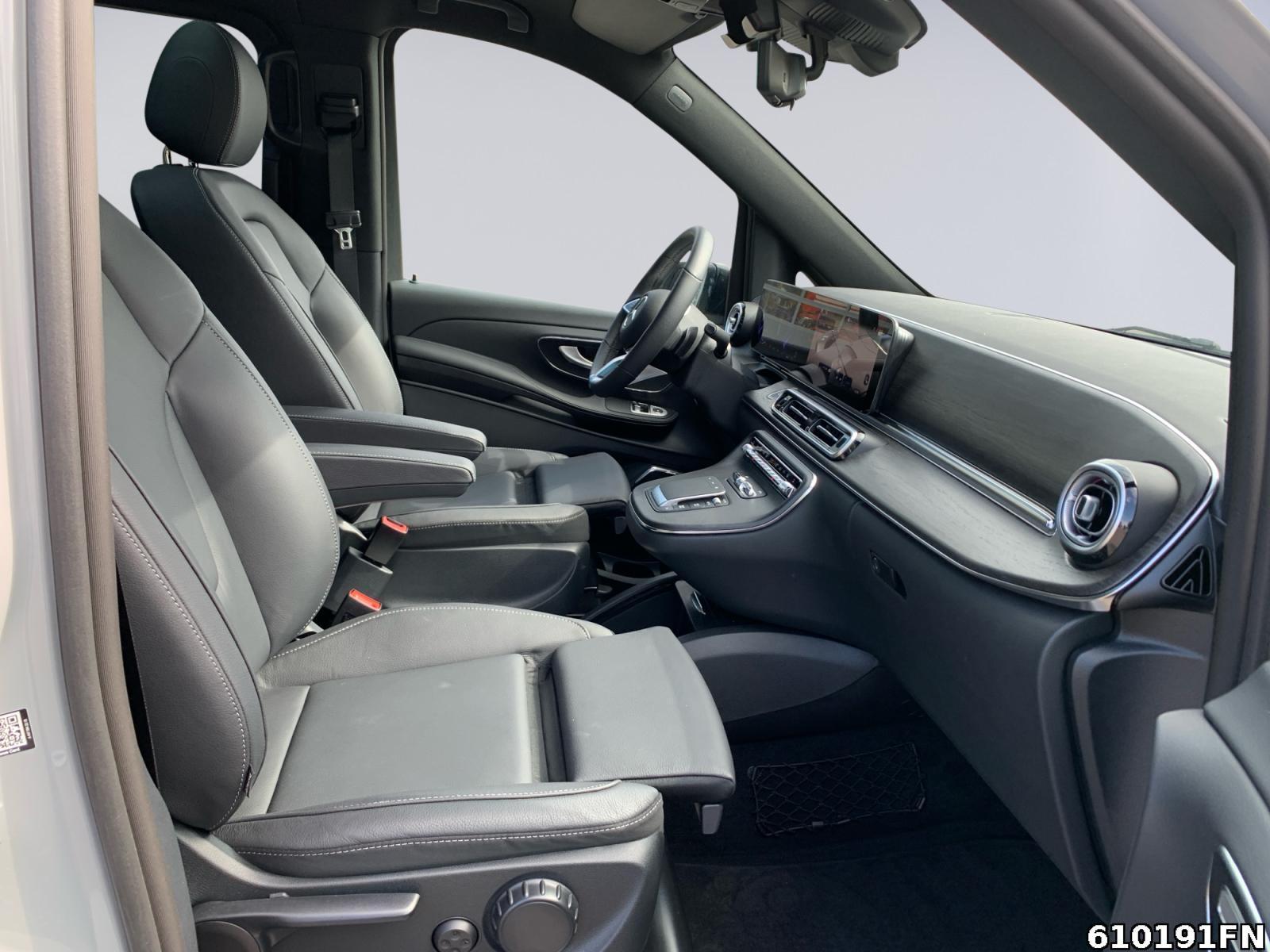 Fahrzeugabbildung Mercedes-Benz EQV AVG/L AIRMATIC*PANORAMA*360 KAM*BURMESTE