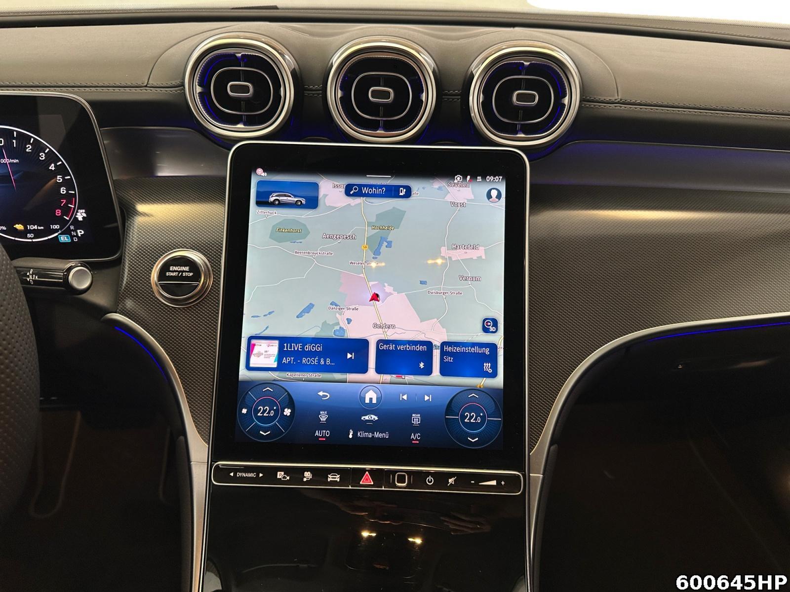 Fahrzeugabbildung Mercedes-Benz GLC 300 e AMG AHK DIGITAL LIGHT Memory 360° Ka