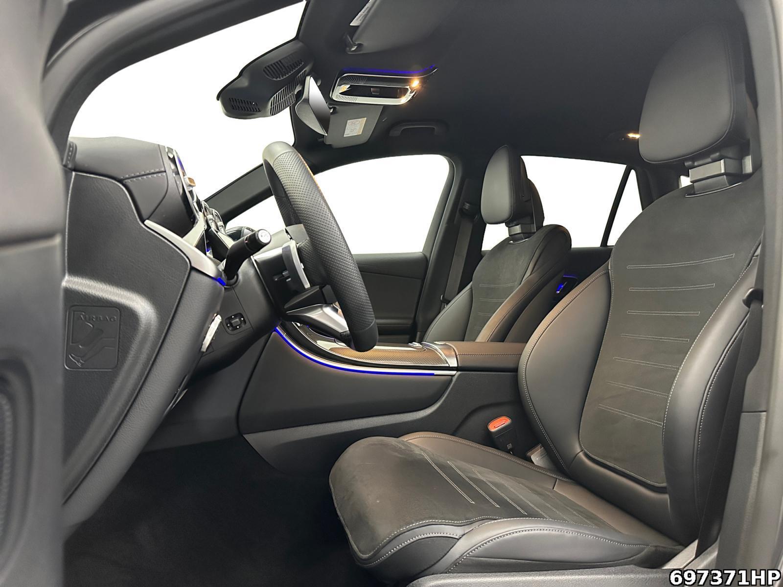 Fahrzeugabbildung Mercedes-Benz GLC 300 d 4M AMG Premium AHK Distronic DAB