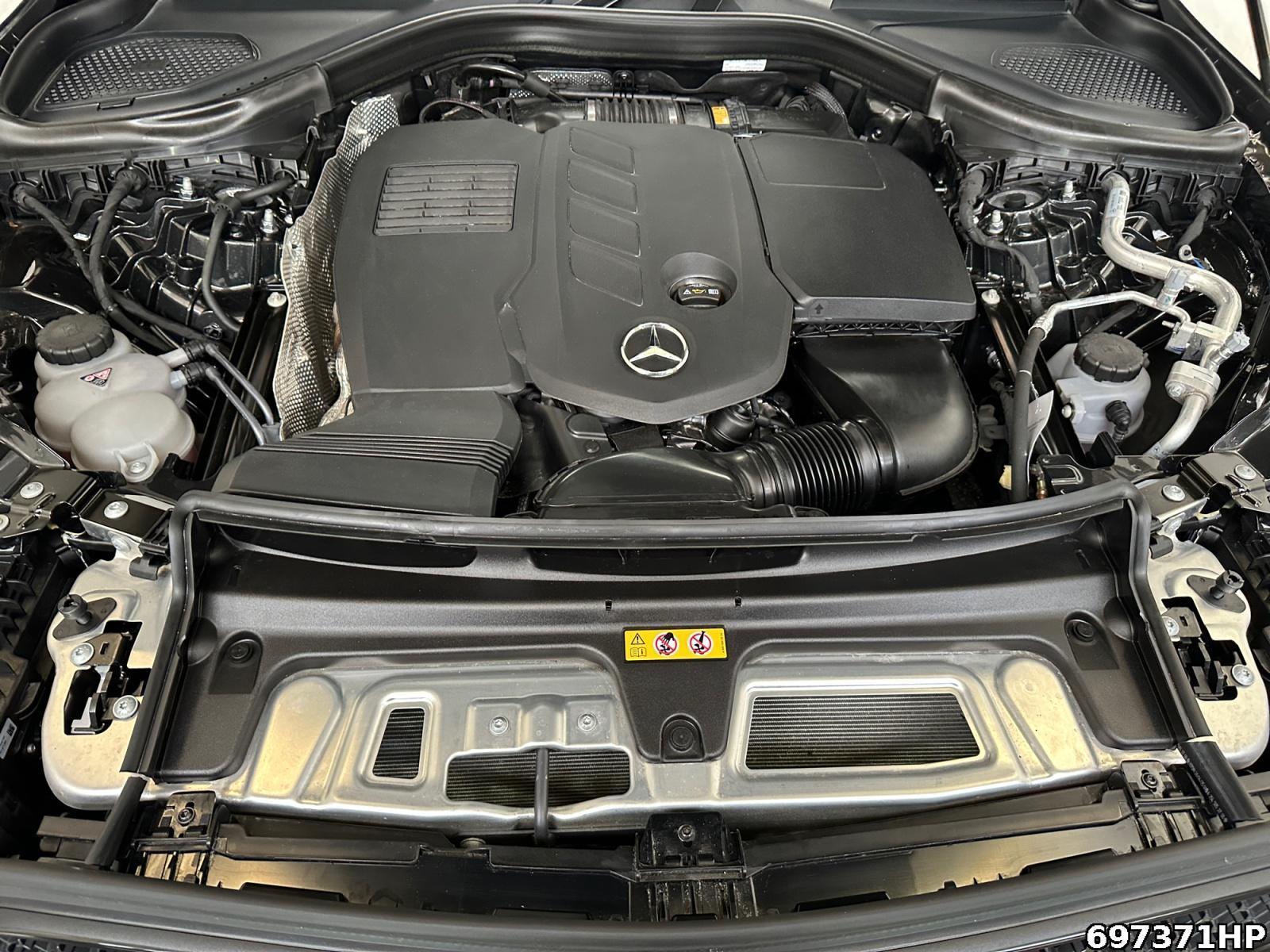 Fahrzeugabbildung Mercedes-Benz GLC 300 d 4M AMG Premium AHK Distronic DAB
