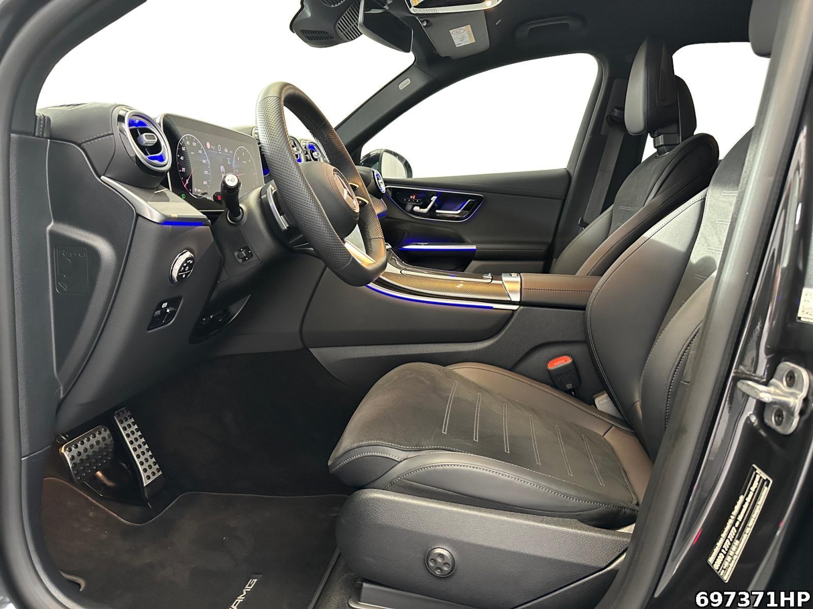 Fahrzeugabbildung Mercedes-Benz GLC 300 d 4M AMG Premium AHK Distronic DAB