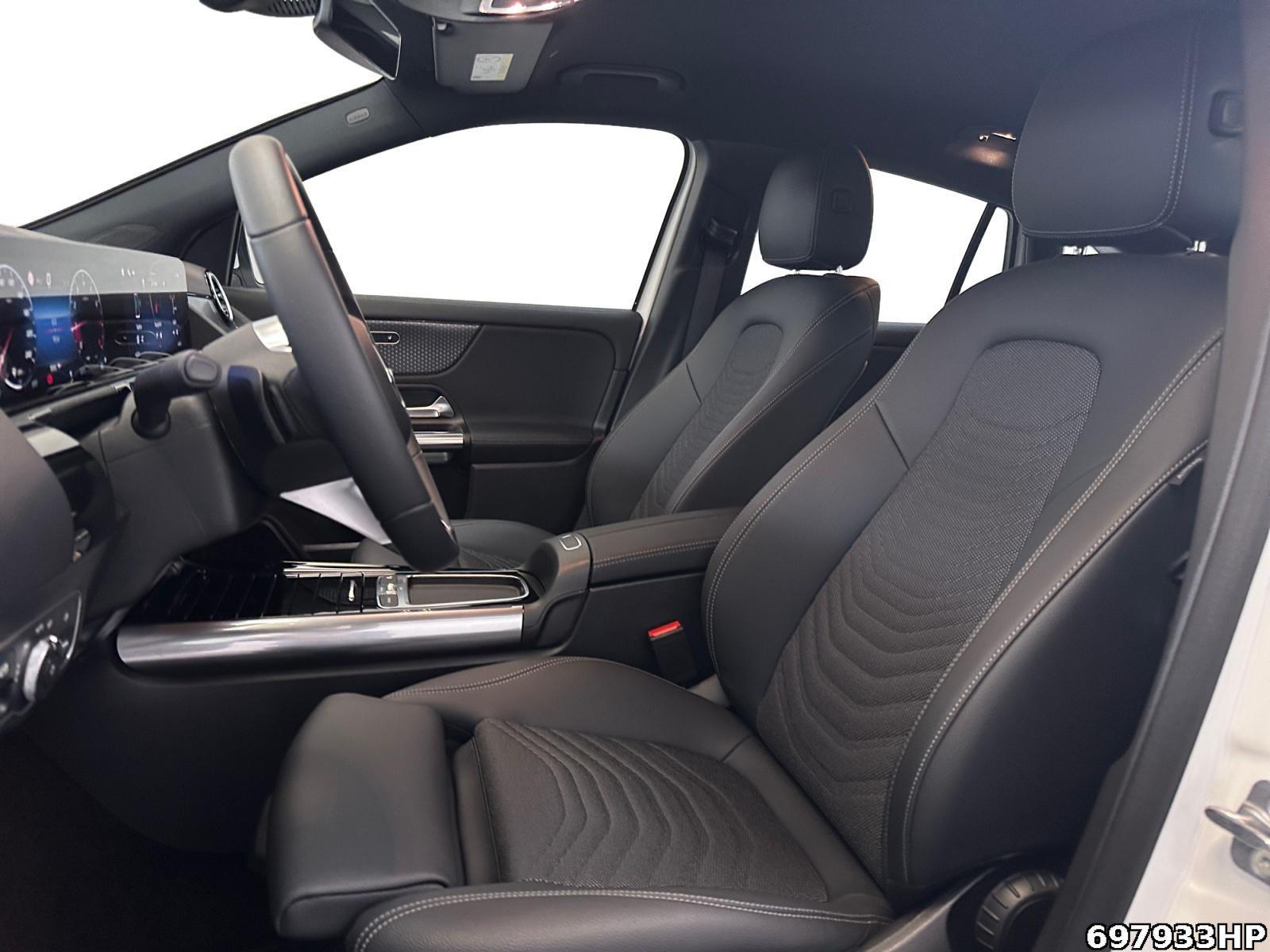 Fahrzeugabbildung Mercedes-Benz GLA 200 Progressive DISTRONIC AHK Kamera 18