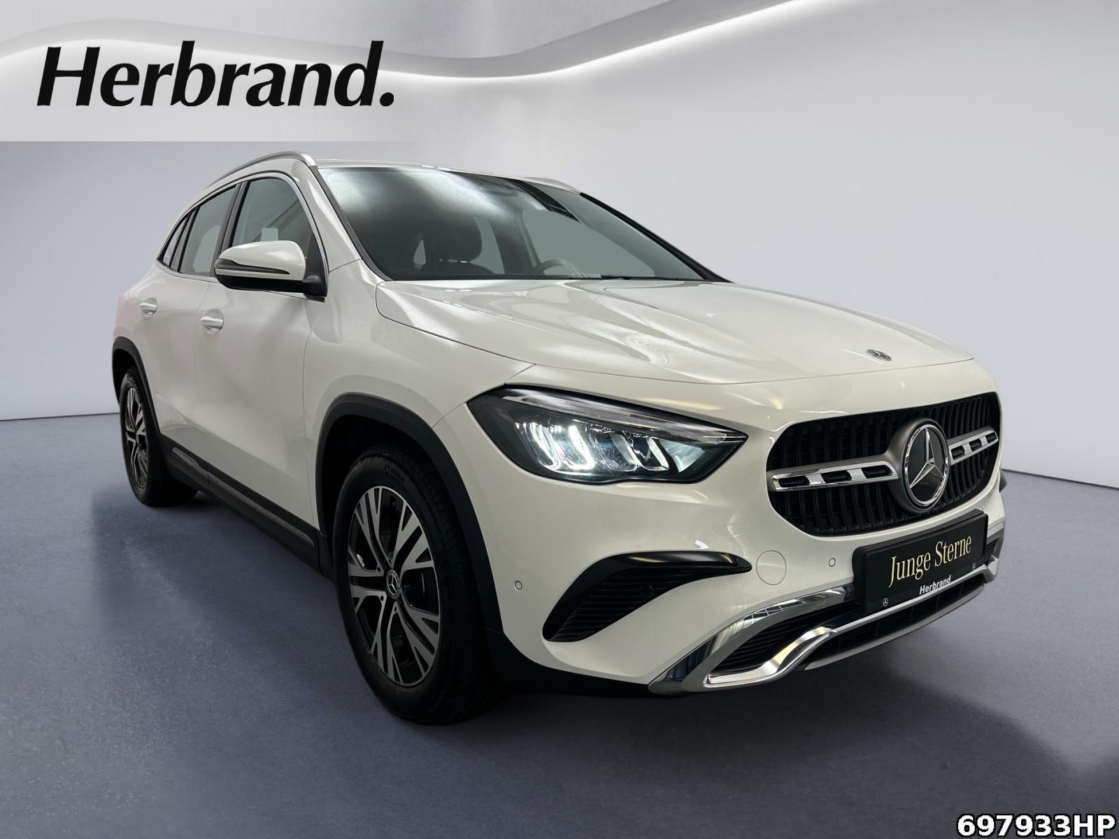 Fahrzeugabbildung Mercedes-Benz GLA 200 Progressive DISTRONIC AHK Kamera 18