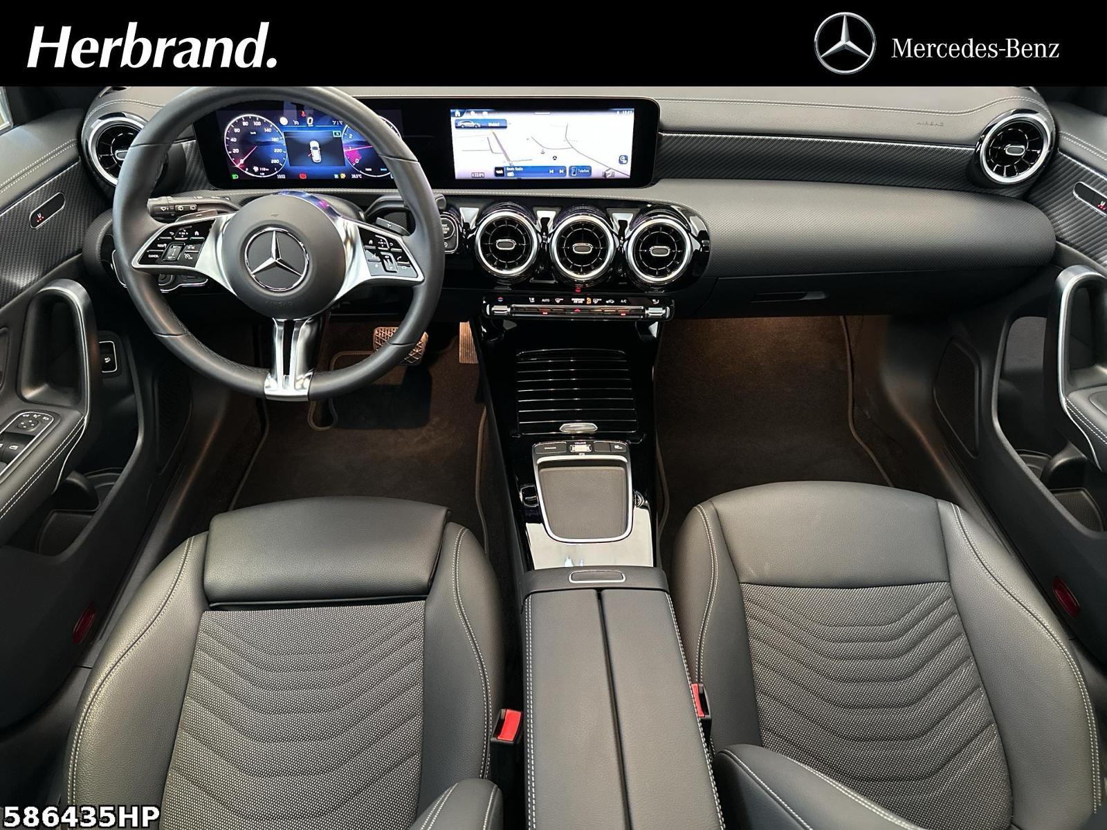 Fahrzeugabbildung Mercedes-Benz CLA 180 Shooting Brake Progressive Pano LHZ 18