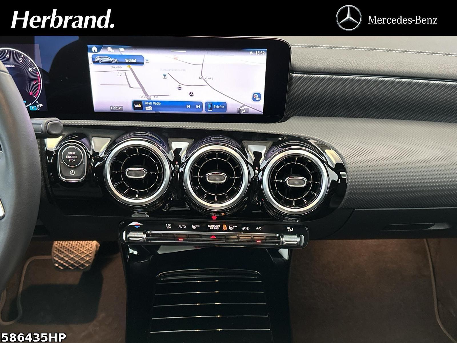 Fahrzeugabbildung Mercedes-Benz CLA 180 Shooting Brake Progressive Pano LHZ 18