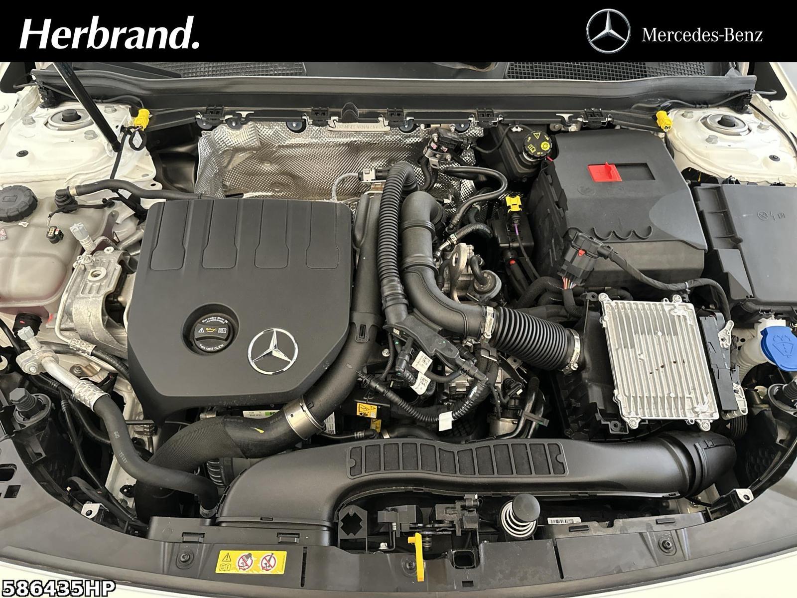 Fahrzeugabbildung Mercedes-Benz CLA 180 Shooting Brake Progressive Pano LHZ 18