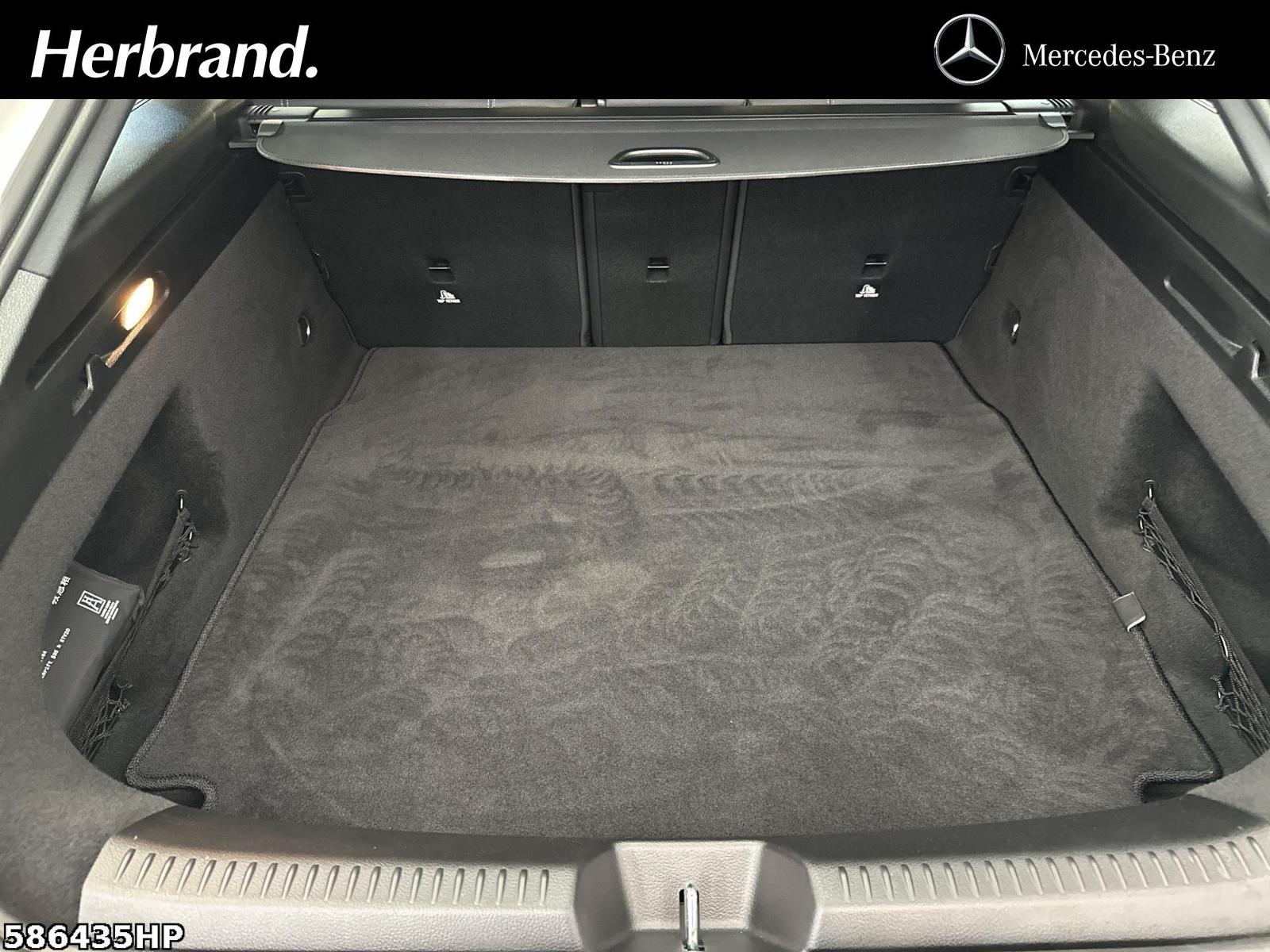 Fahrzeugabbildung Mercedes-Benz CLA 180 Shooting Brake Progressive Pano LHZ 18