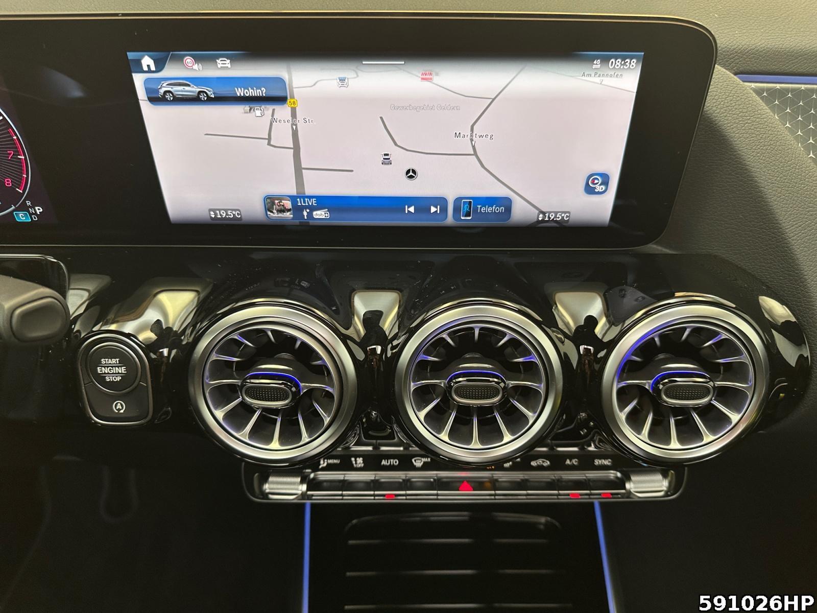 Fahrzeugabbildung Mercedes-Benz GLA 200 +EDITION+NIGHT+AHK+MULTIBEAM+PANO+