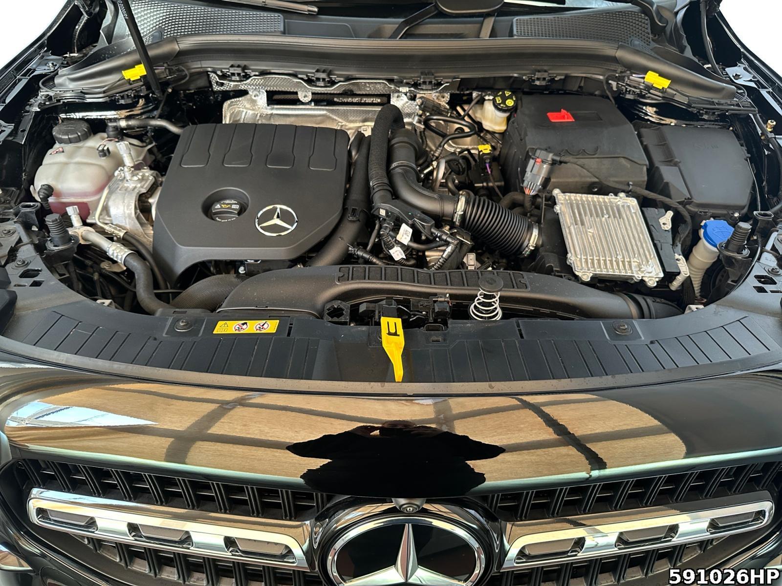 Fahrzeugabbildung Mercedes-Benz GLA 200 +EDITION+NIGHT+AHK+MULTIBEAM+PANO+