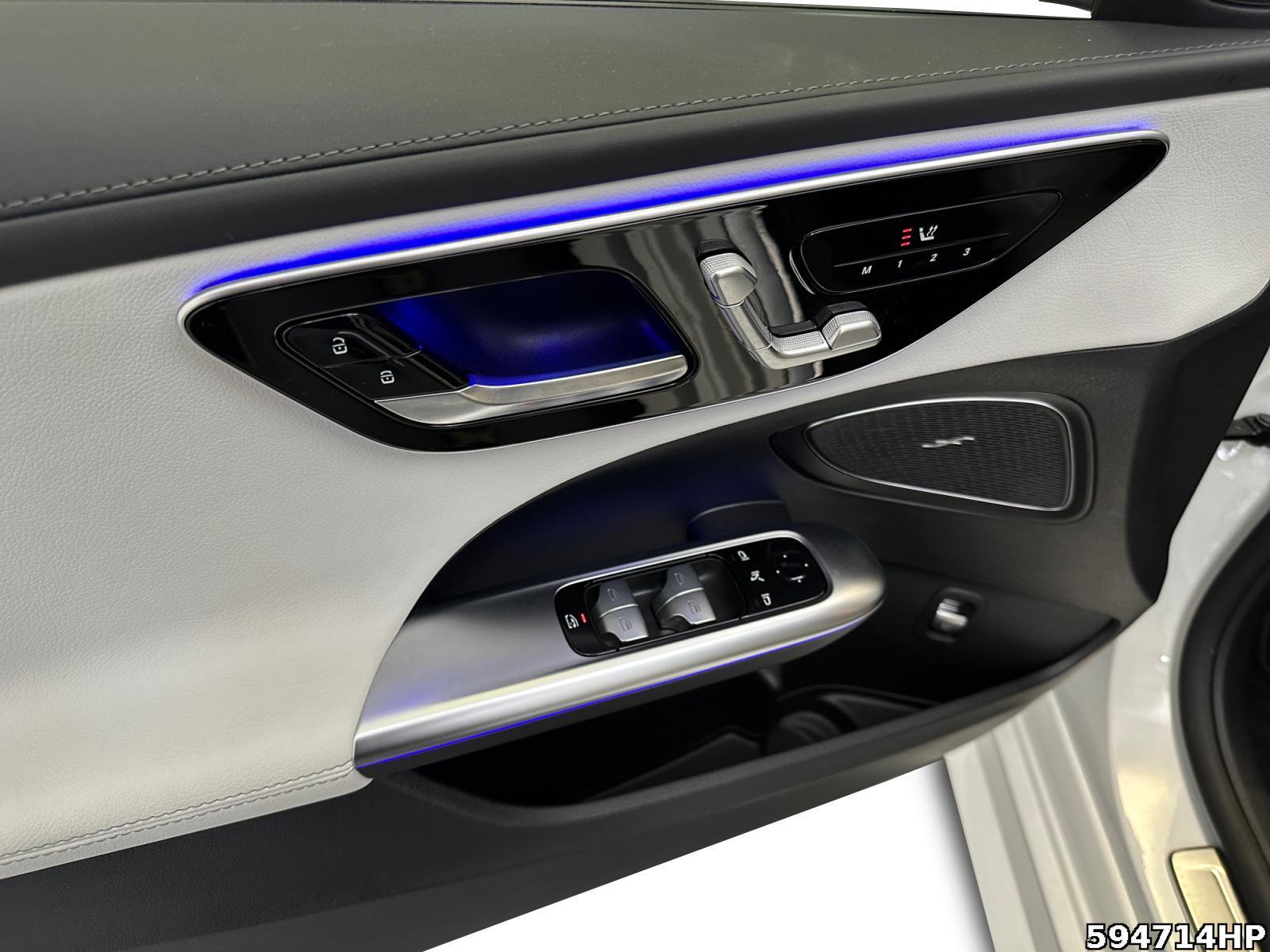 Fahrzeugabbildung Mercedes-Benz C 300 d AMG DIGITAL L. 360° Kam. Night DISTRONIC