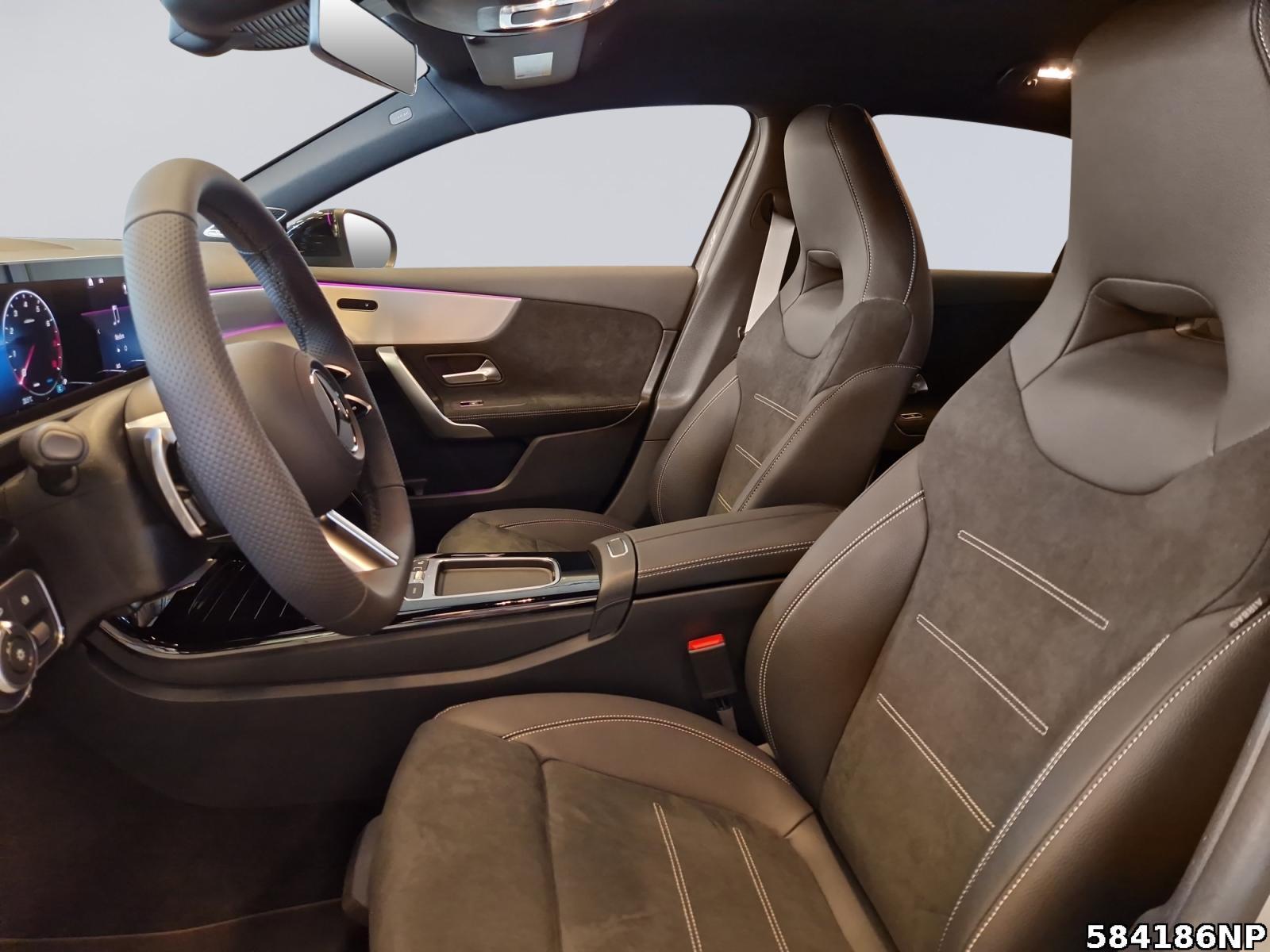 Fahrzeugabbildung Mercedes-Benz A 200 Kompaktlimousine AMG+BURMESTER+MULTIB+360°