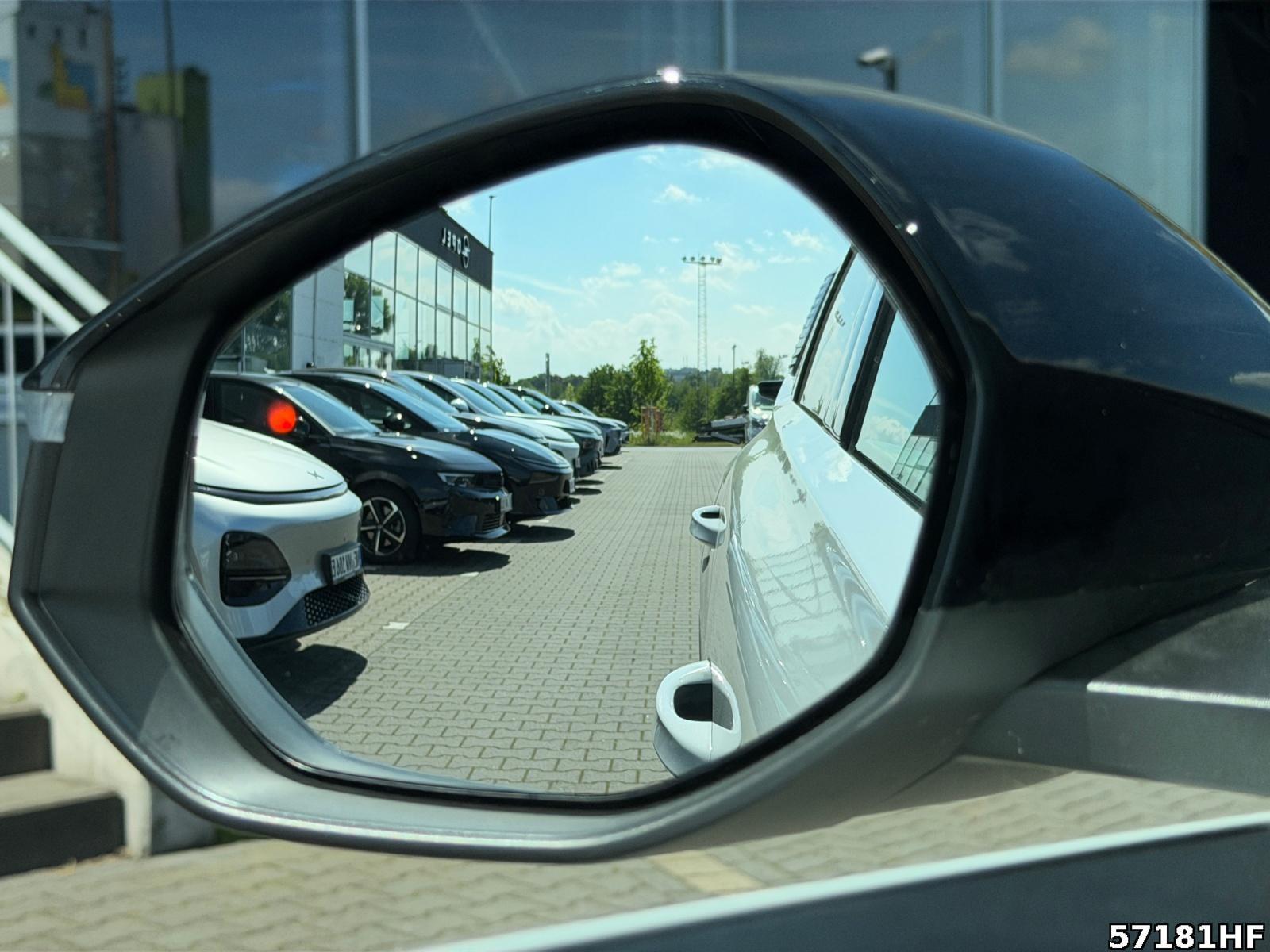 Fahrzeugabbildung Citroën C5 Aircross PLUS 145*Totwinkel*Navi*