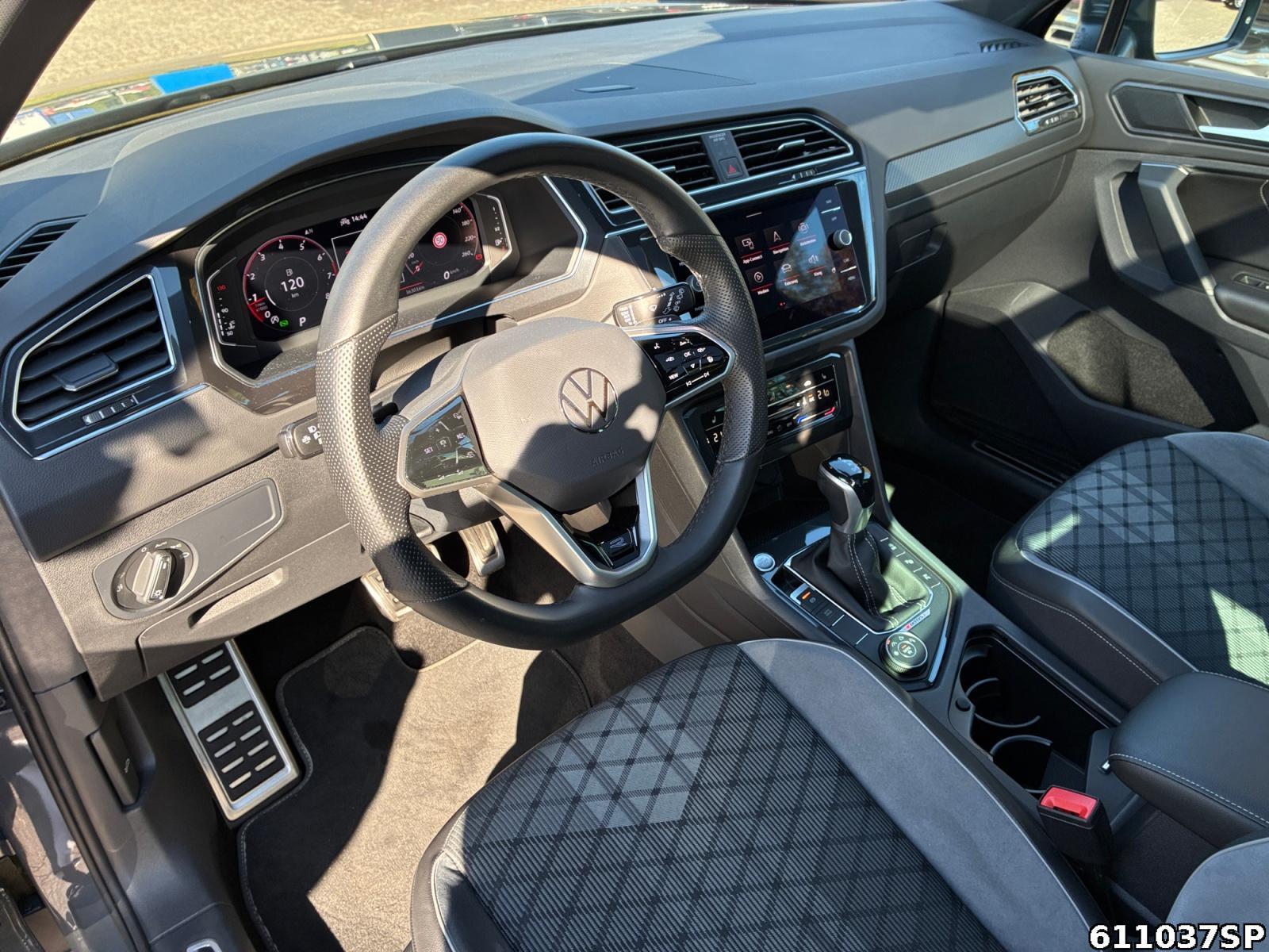 Fahrzeugabbildung Volkswagen Tiguan 2.0 TSI R-Line 4M Pano AHK Kamera LED